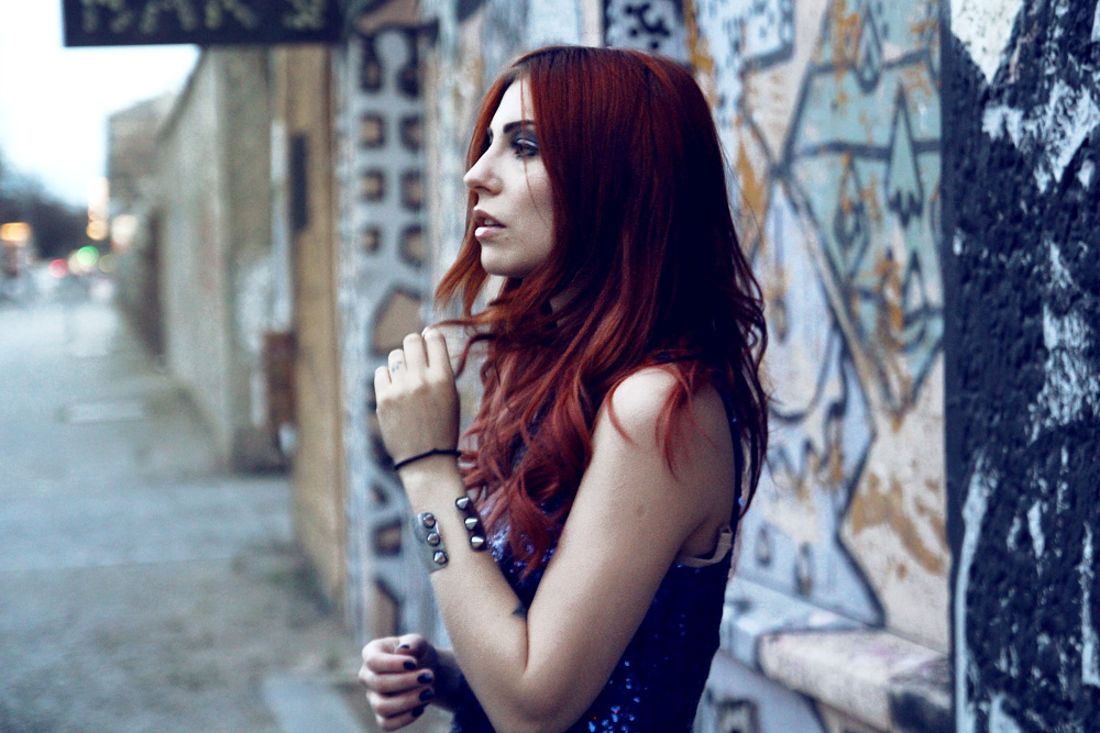 Masha Sedgwick im Paillettenkleid an Silvester