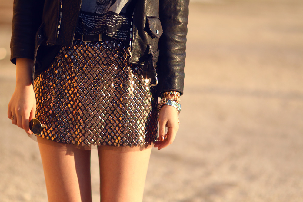 Masha Sedgwick party grunge gold pailetten rock bronze bandshirt mango hoss intropia dryberg kern lederjacke rockig alternativ urban cool style outfit blogger mode