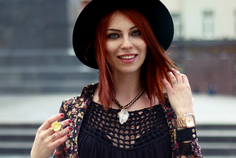 hippie grunge look outfit festival mode blogger masha sedgwick buffalo schuhe blumen print floral frühling sommer kombination 2014