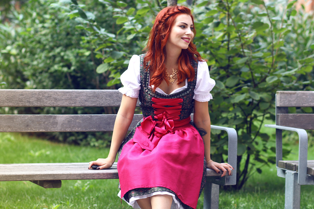dirndl hallhuber zalando oktoberfest tracht blogger cover pr münchen outfit