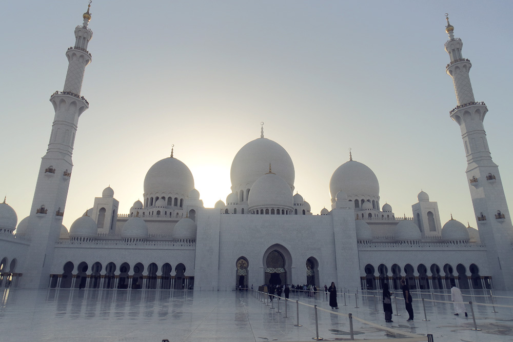 moschee Sheikh Zayed weiße Moschee sonnenuntergang abu dhabi größte schönste