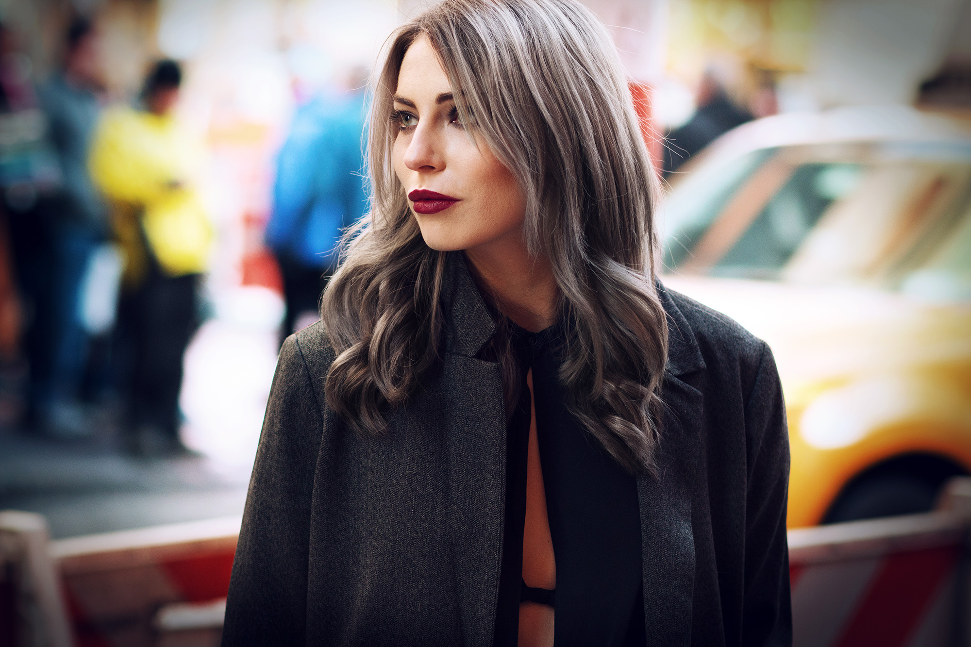 all black everything outfit street style new york fashion week nyfw15 layering alexander mc queen ss15 sophie hulme sexy elegant edgy chic