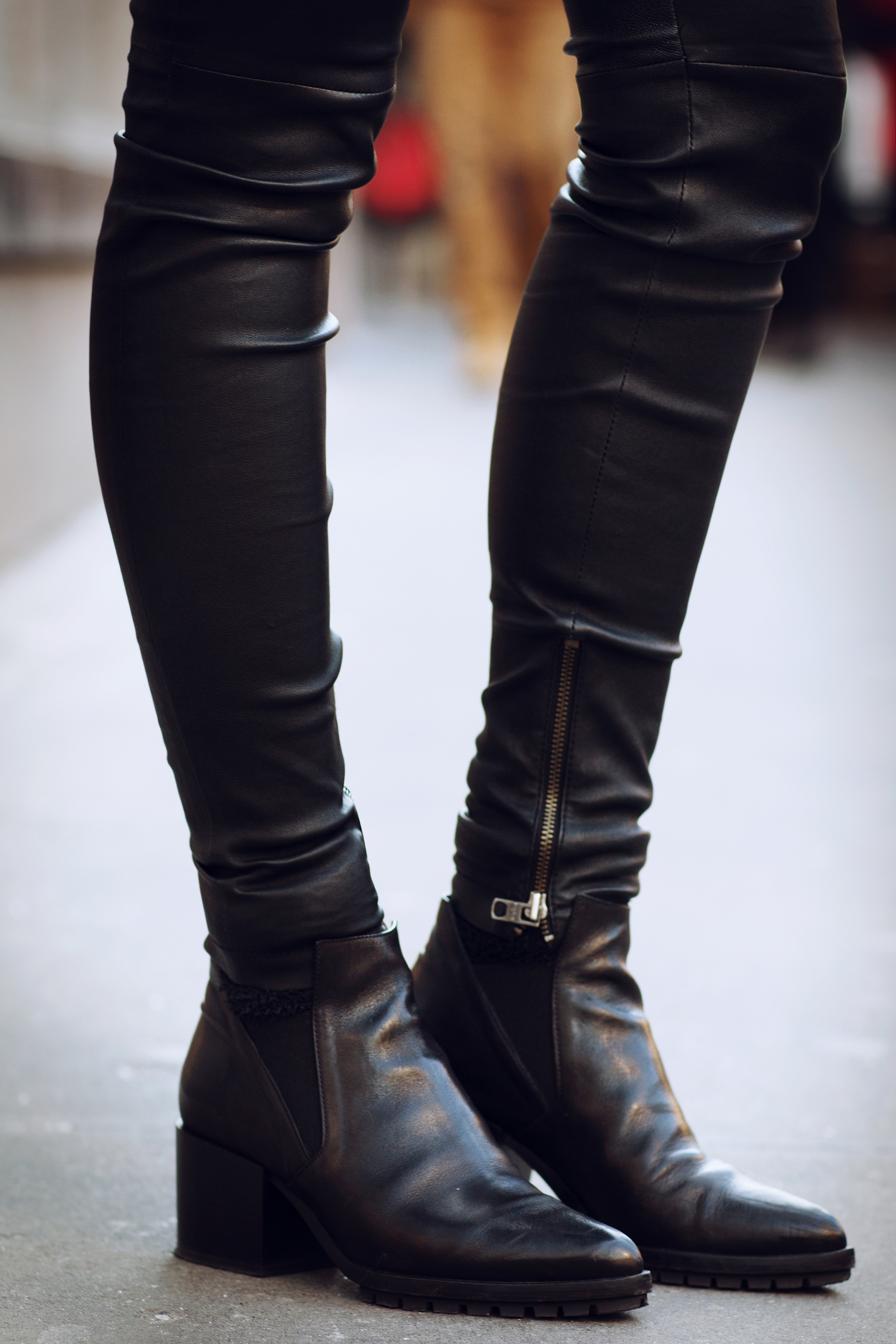 moschino-crazy-blazer-barbie-collection-nyc-3