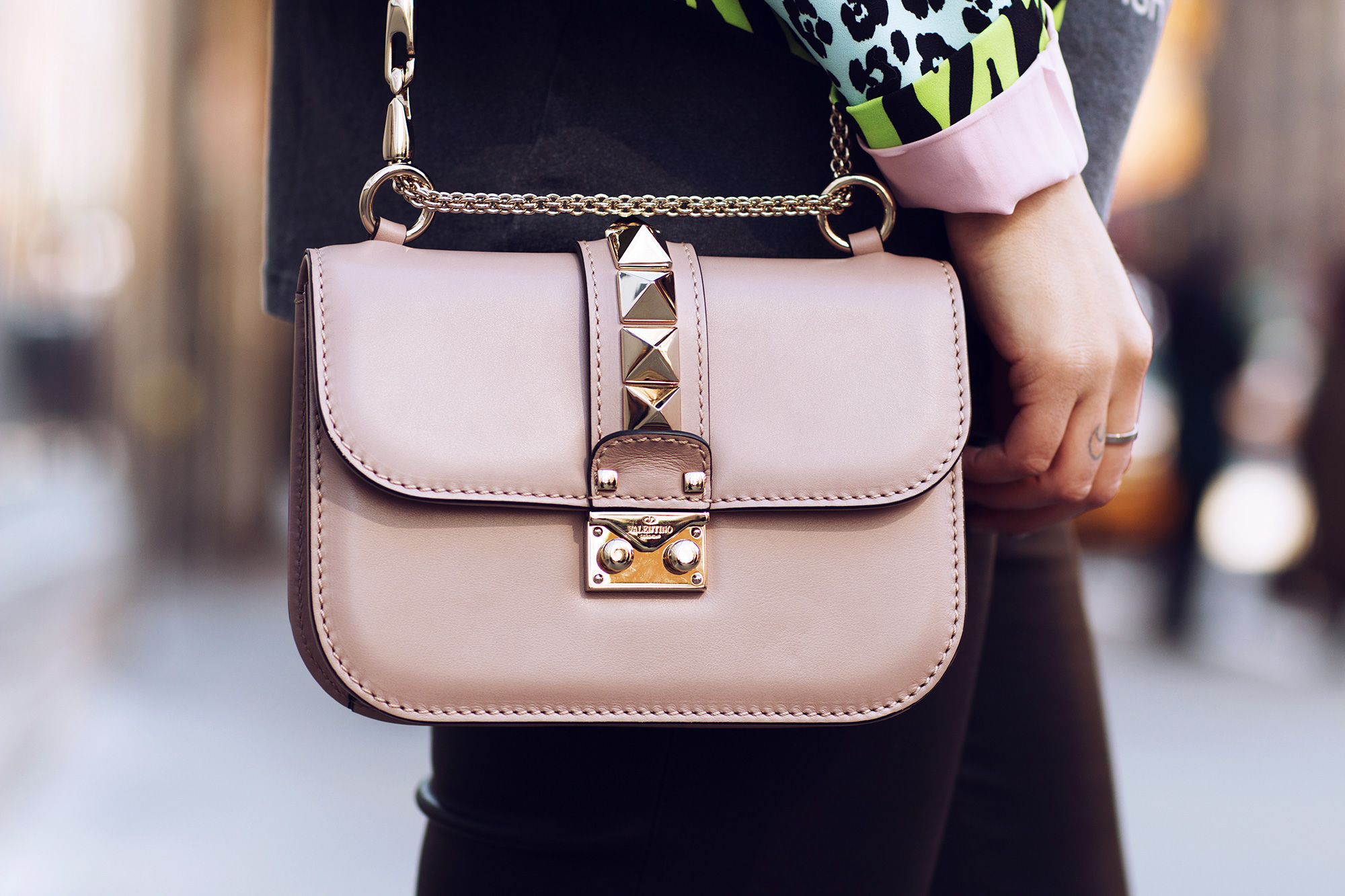 moschino-crazy-blazer-barbie-collection-nyc-4