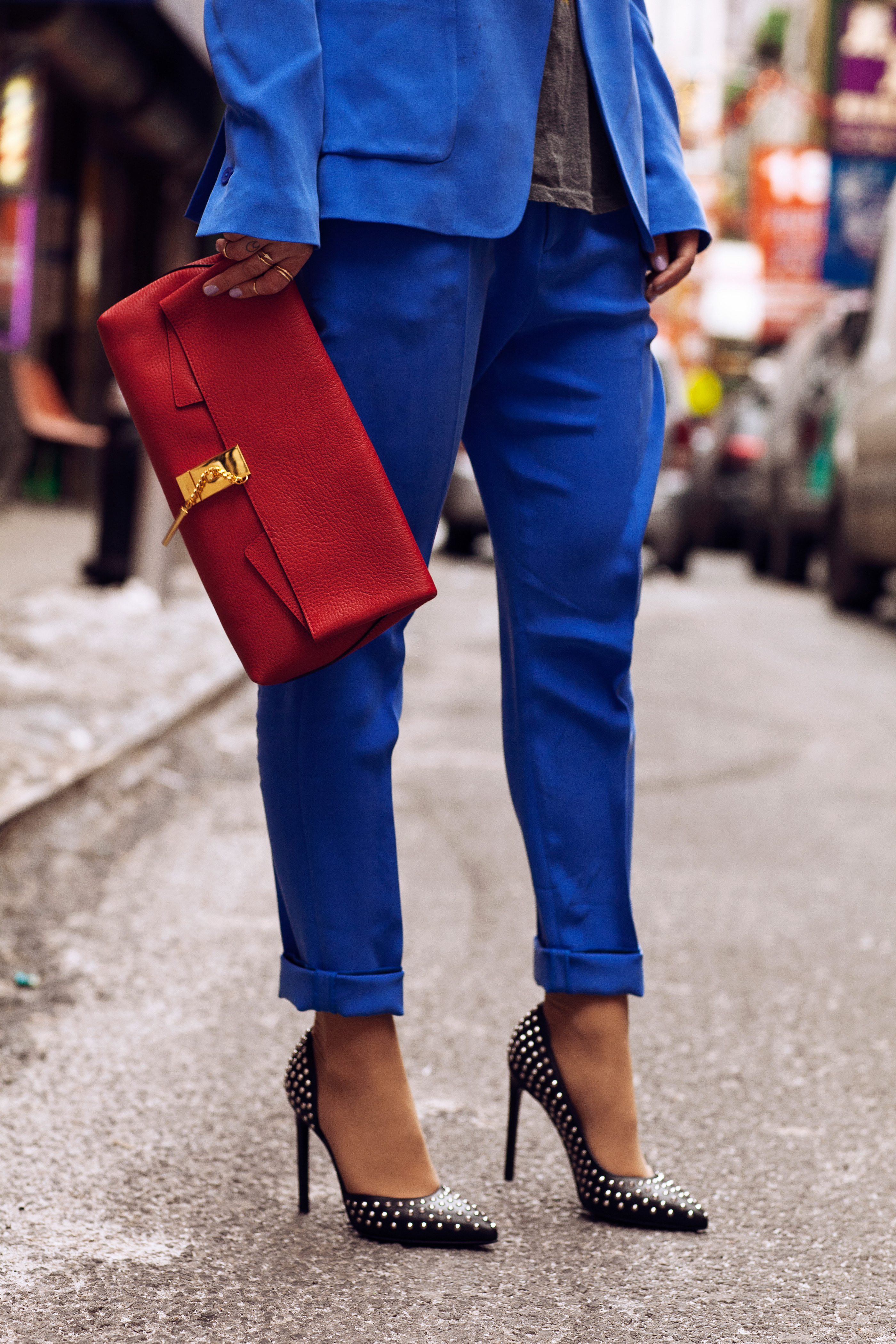 new york street style masha sedgwick german fashion blogger berlin nyfw15 outfit barbara bui suit chloe bag saint laurent shoes colors trends modeblog