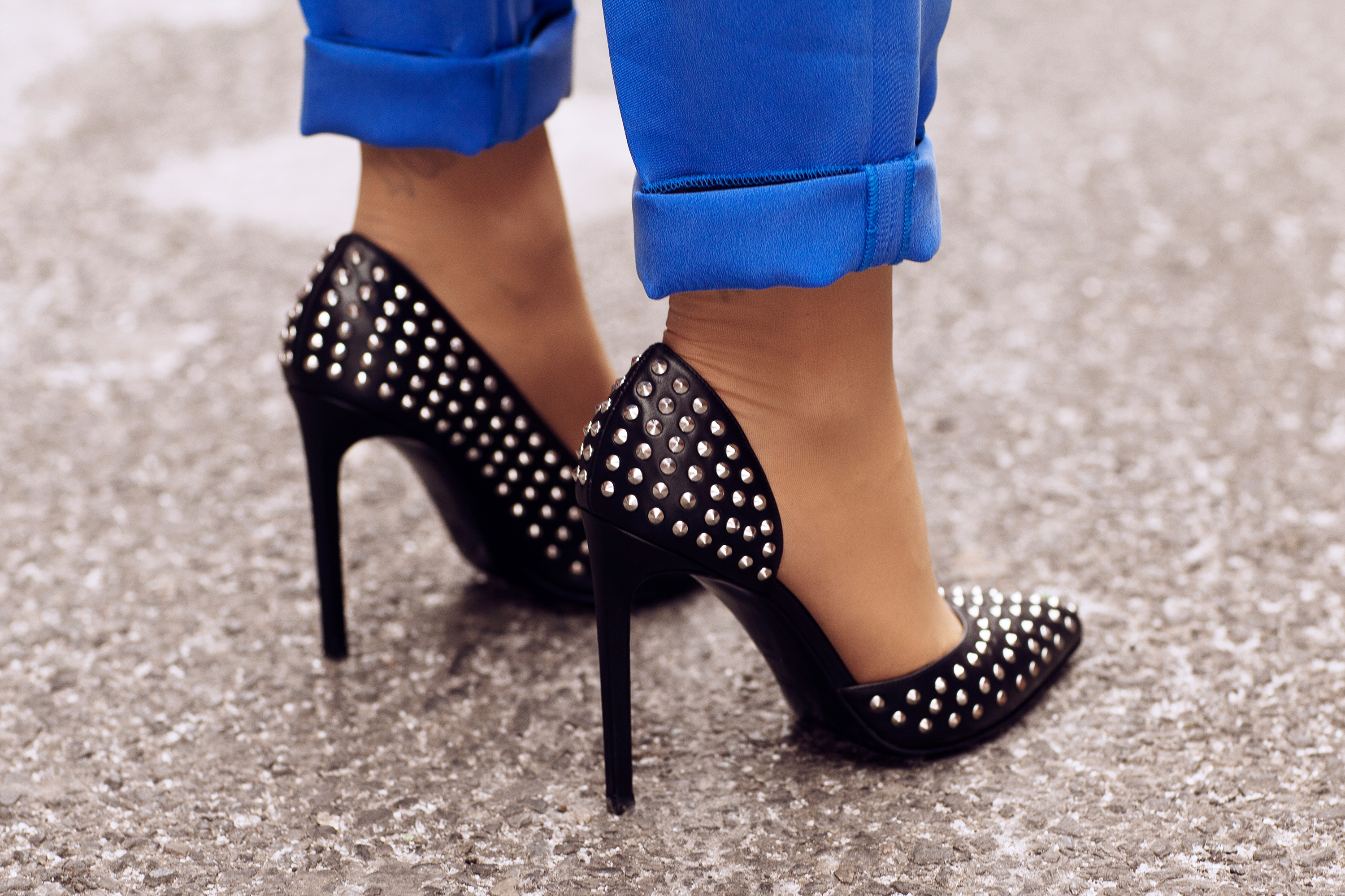 new york street style masha sedgwick german fashion blogger berlin nyfw15 outfit barbara bui suit chloe bag saint laurent shoes colors trends modeblog