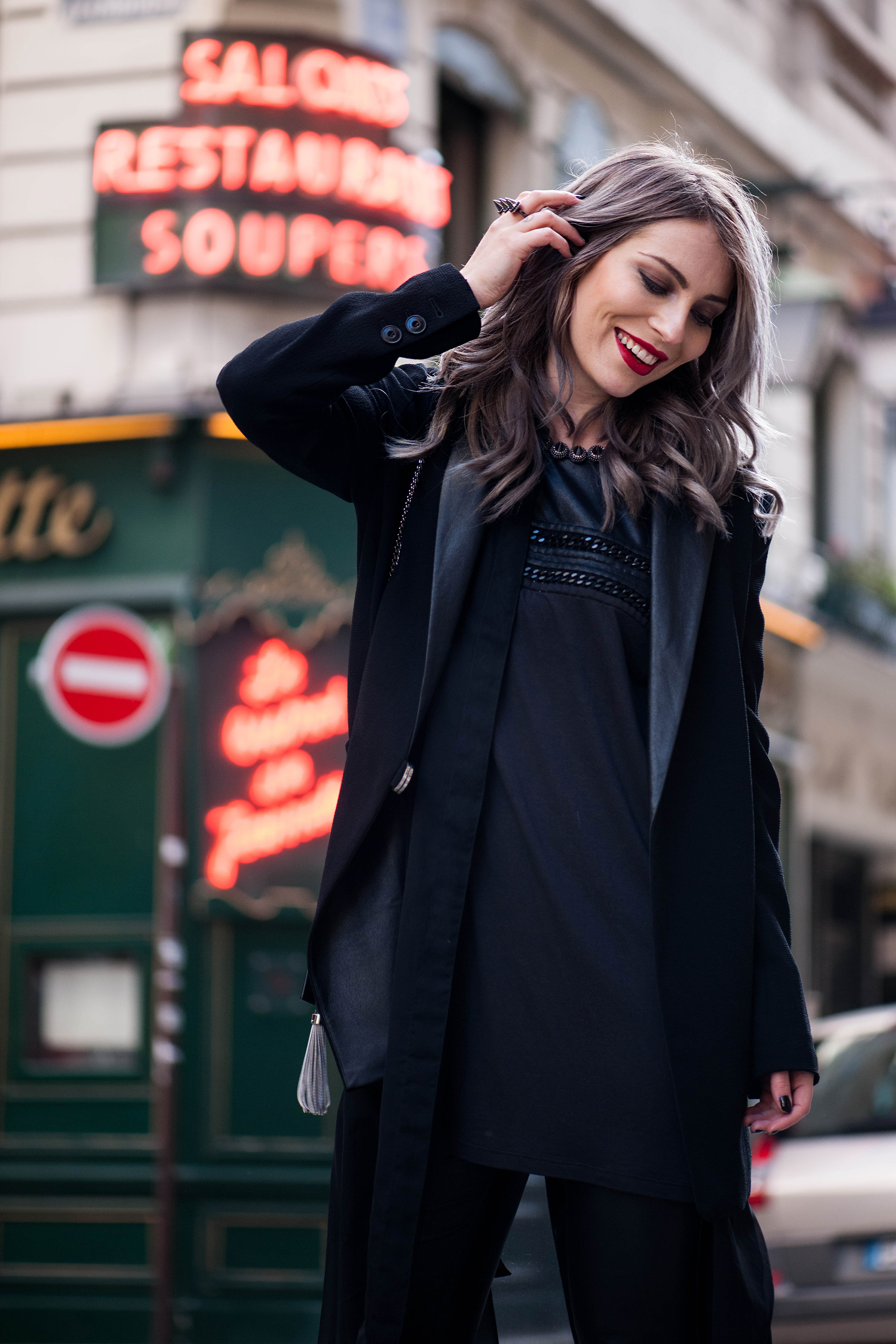 70s-leather-flared-pants-streetstyle-paris-6