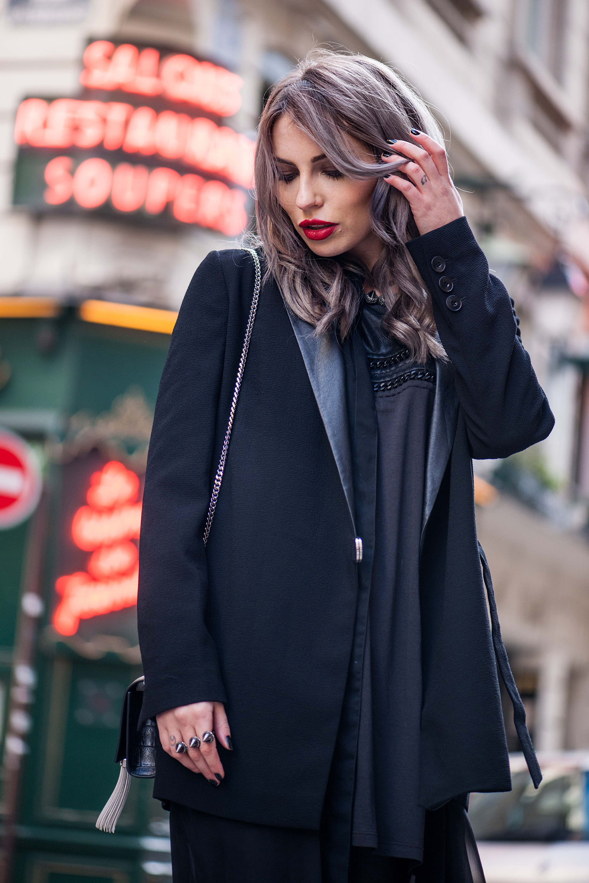 70s-leather-flared-pants-streetstyle-paris-7