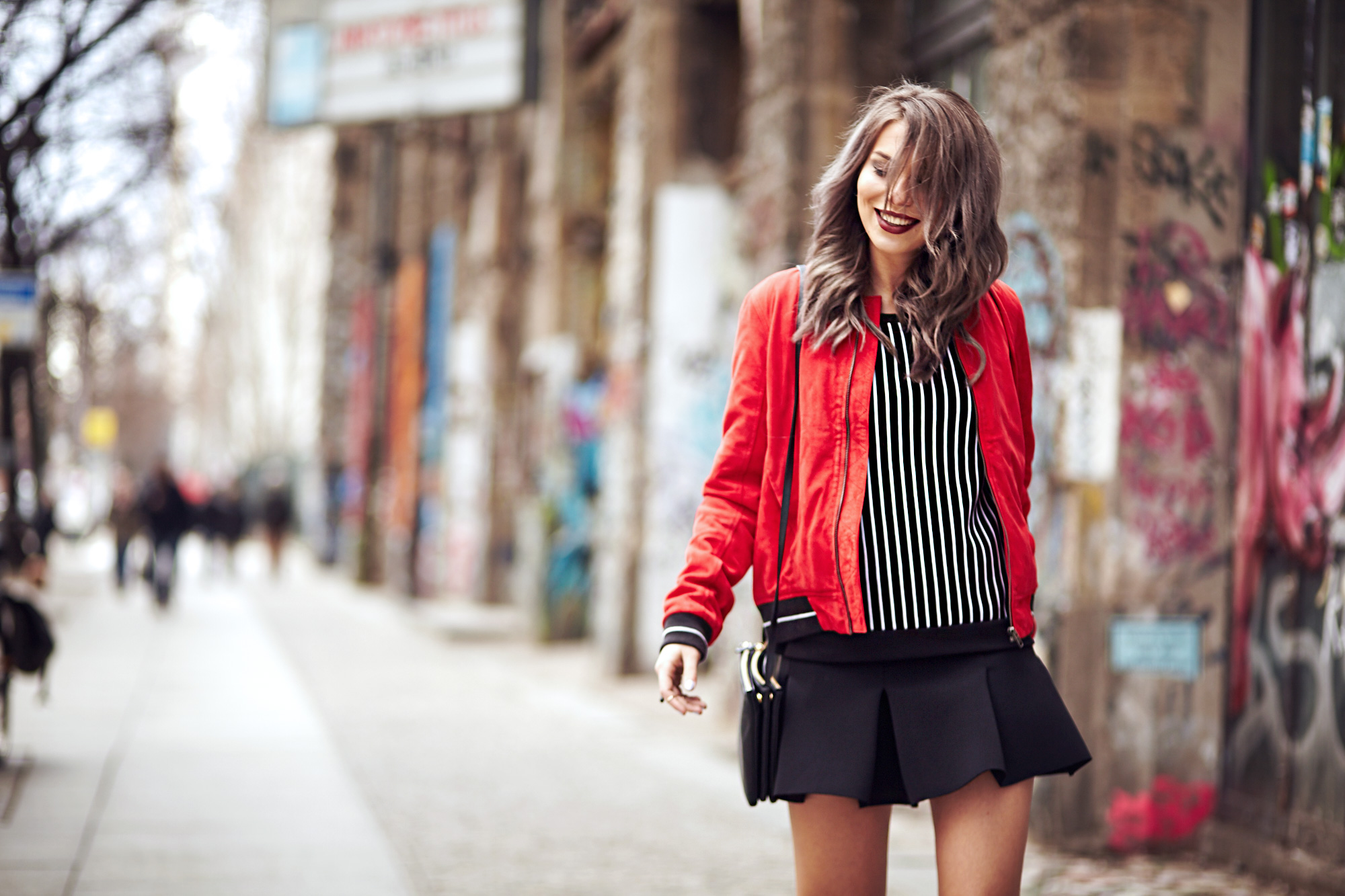 red-black-outfit-college-outfit-5