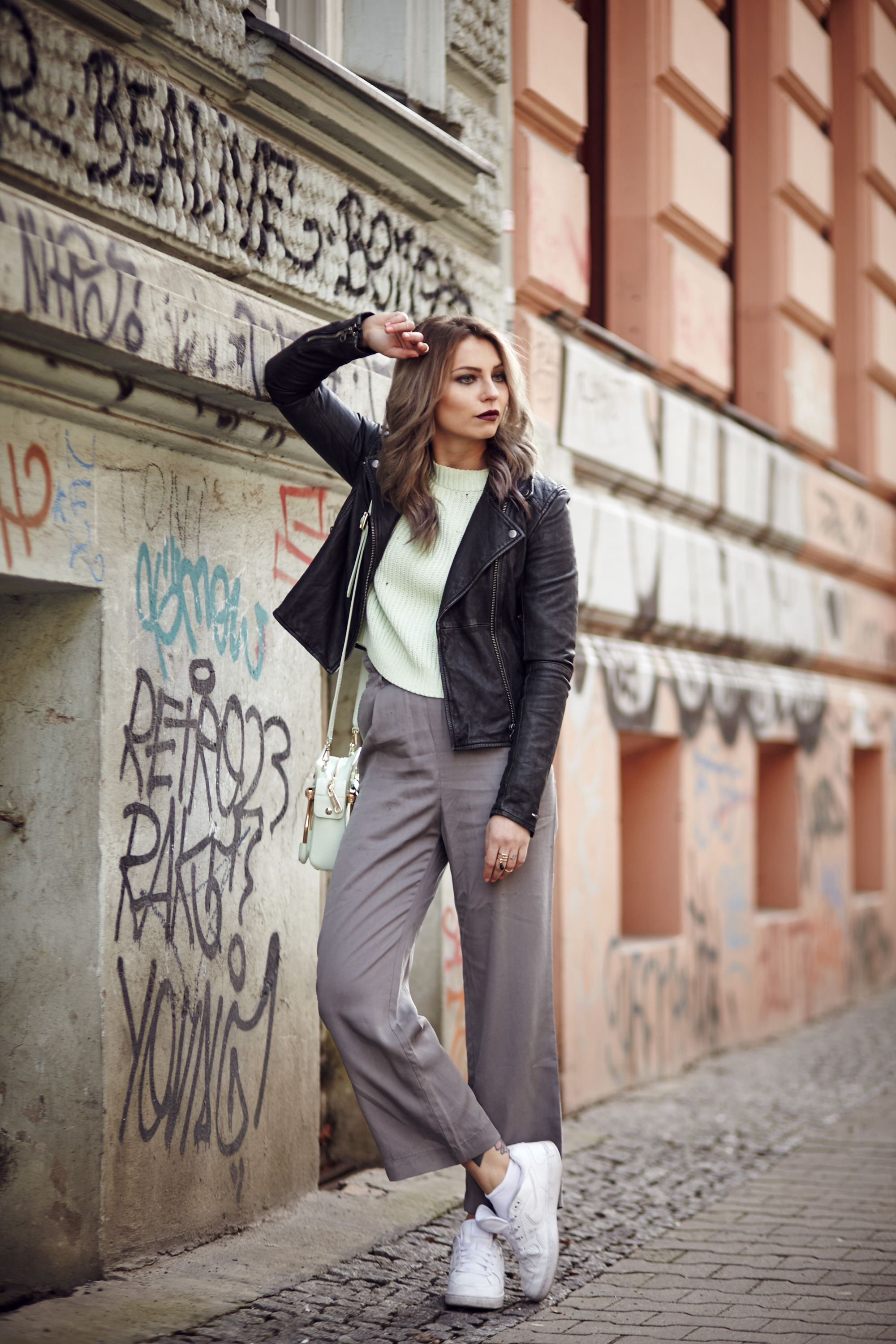 mint-viktor-rolf-grau-berlin-street-style-1