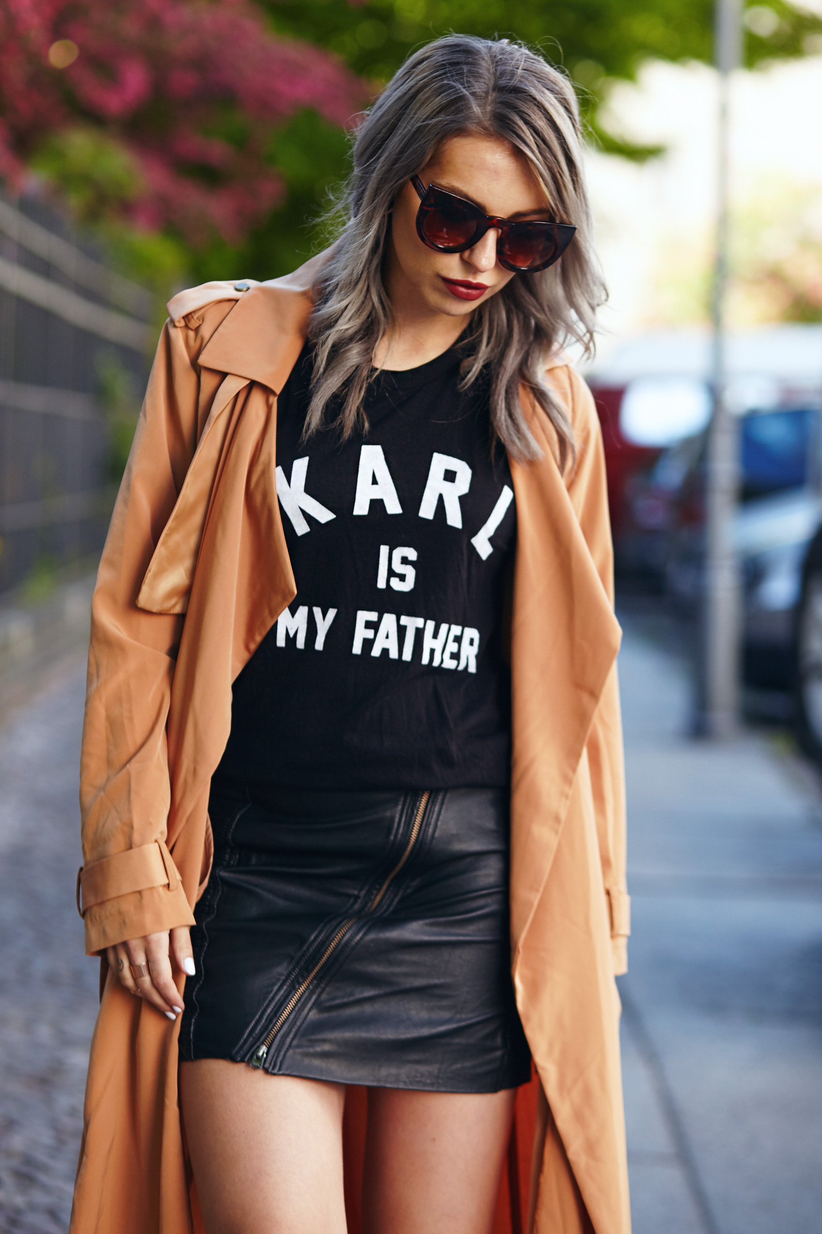 karl is my father shirt eleven paris casual effordless outfit trenchcoat beige