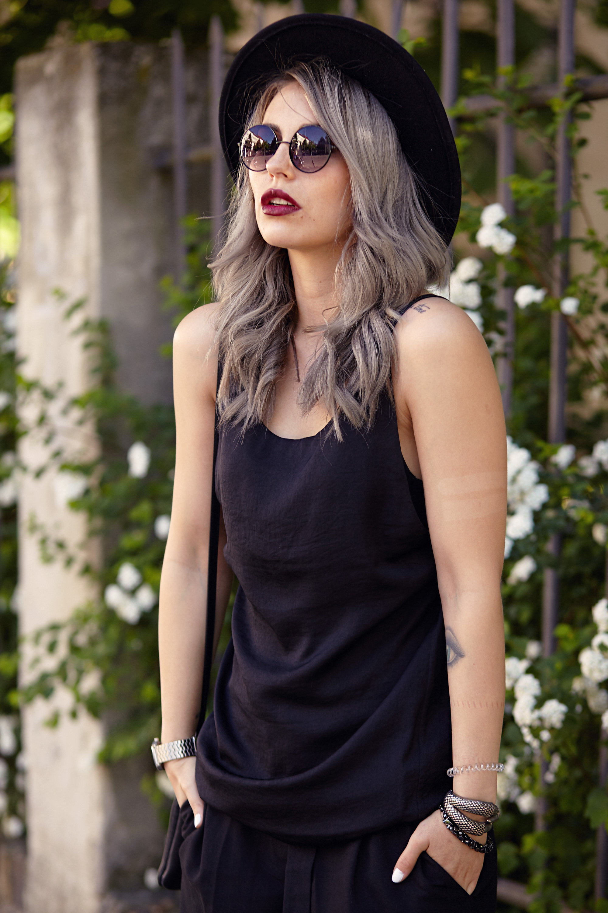 white-leather-jacket-black-marlene-pants-6