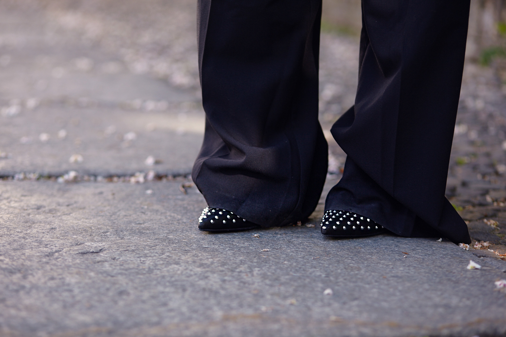 white-leather-jacket-black-marlene-pants-7