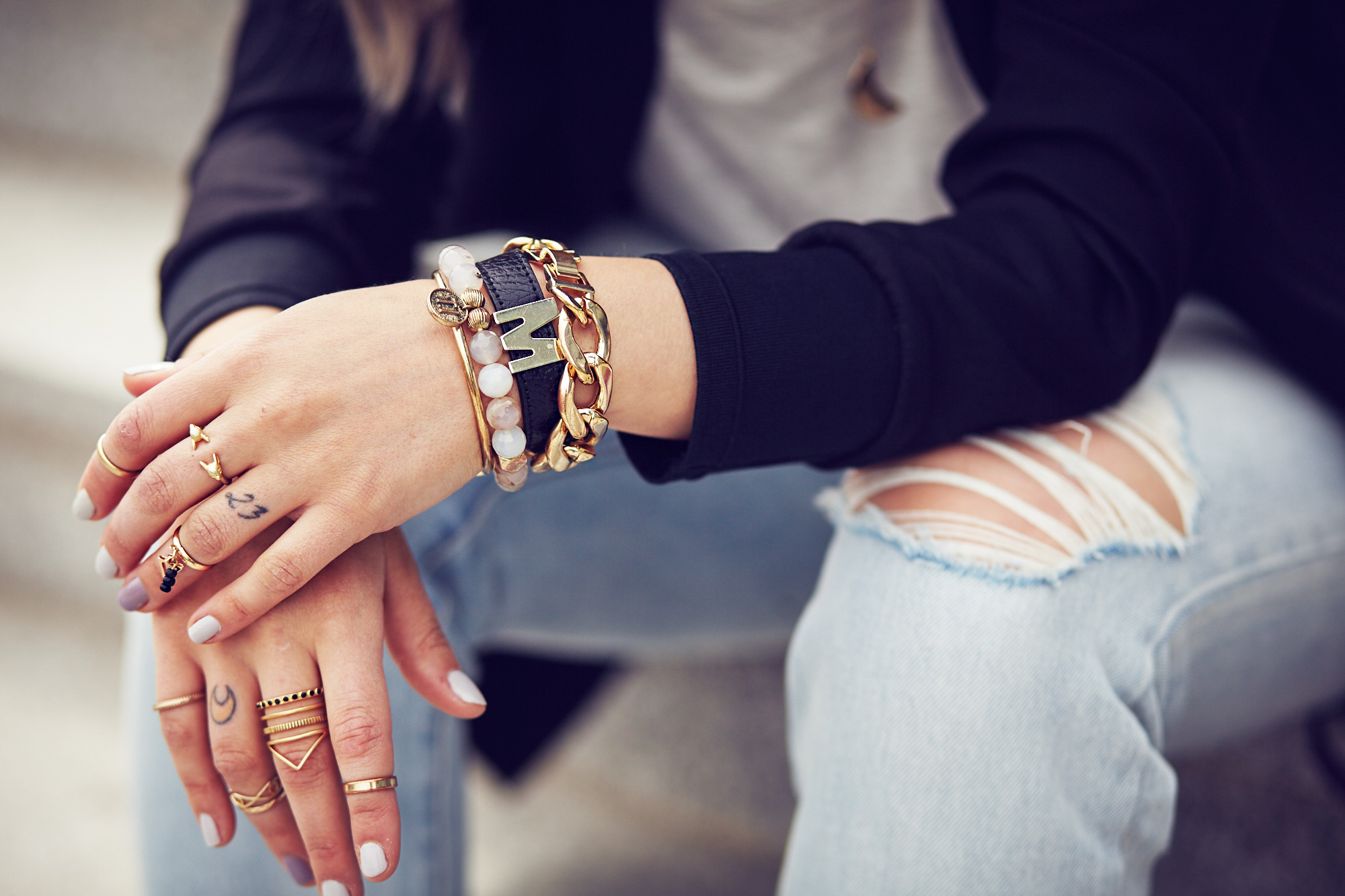 casual-levis-converse-outfit-9