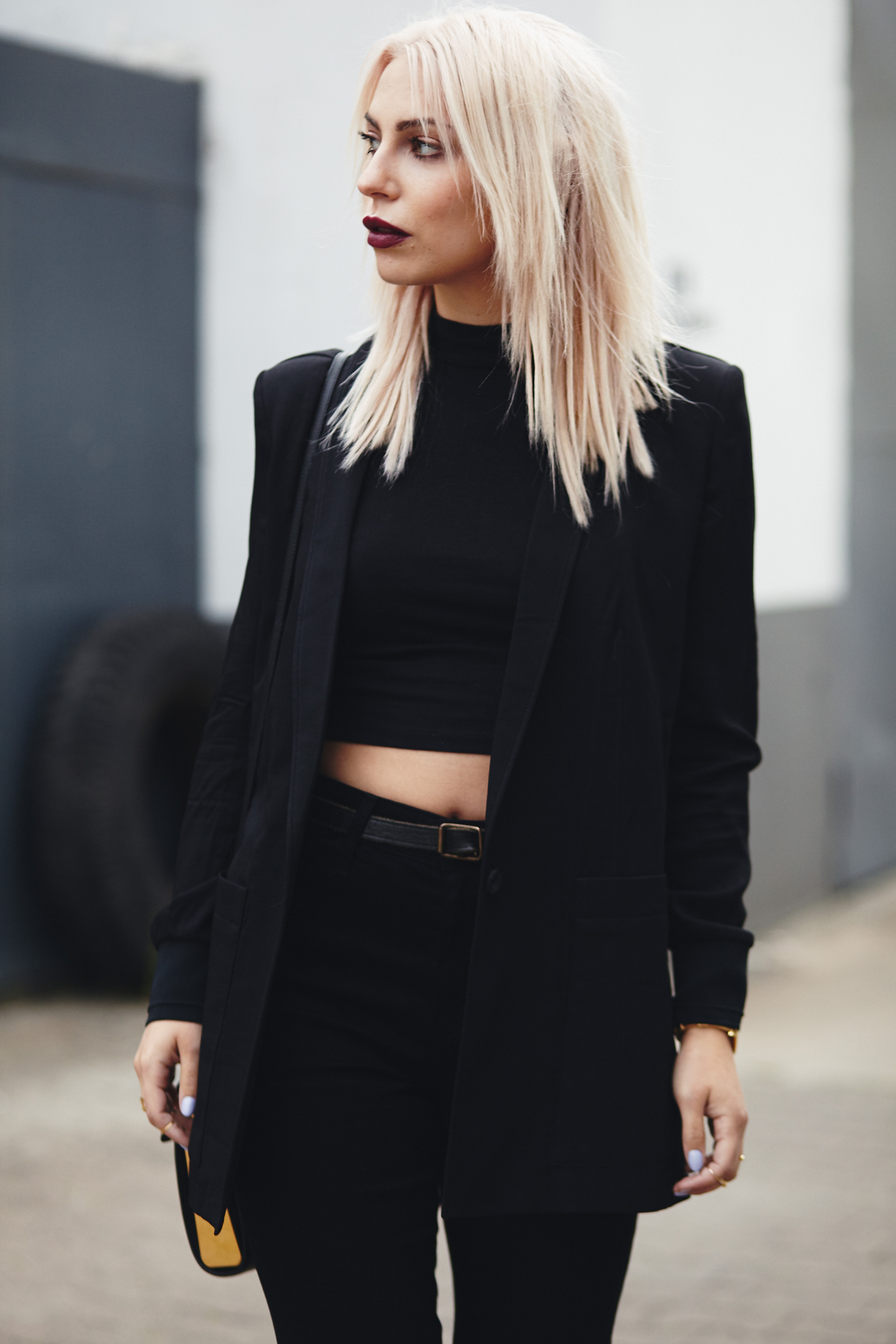 All-Black-everything-outfit-8