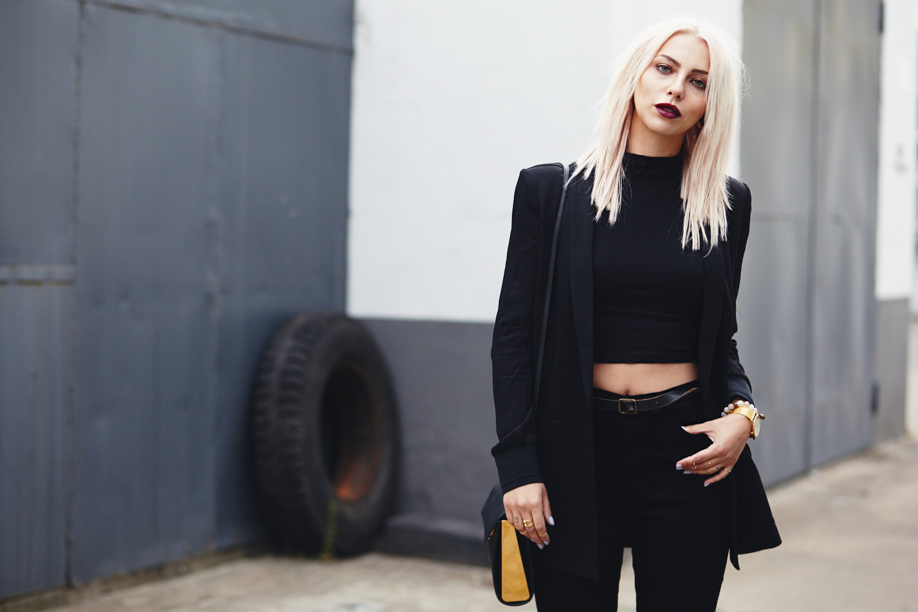All-Black-everything-outfit-9