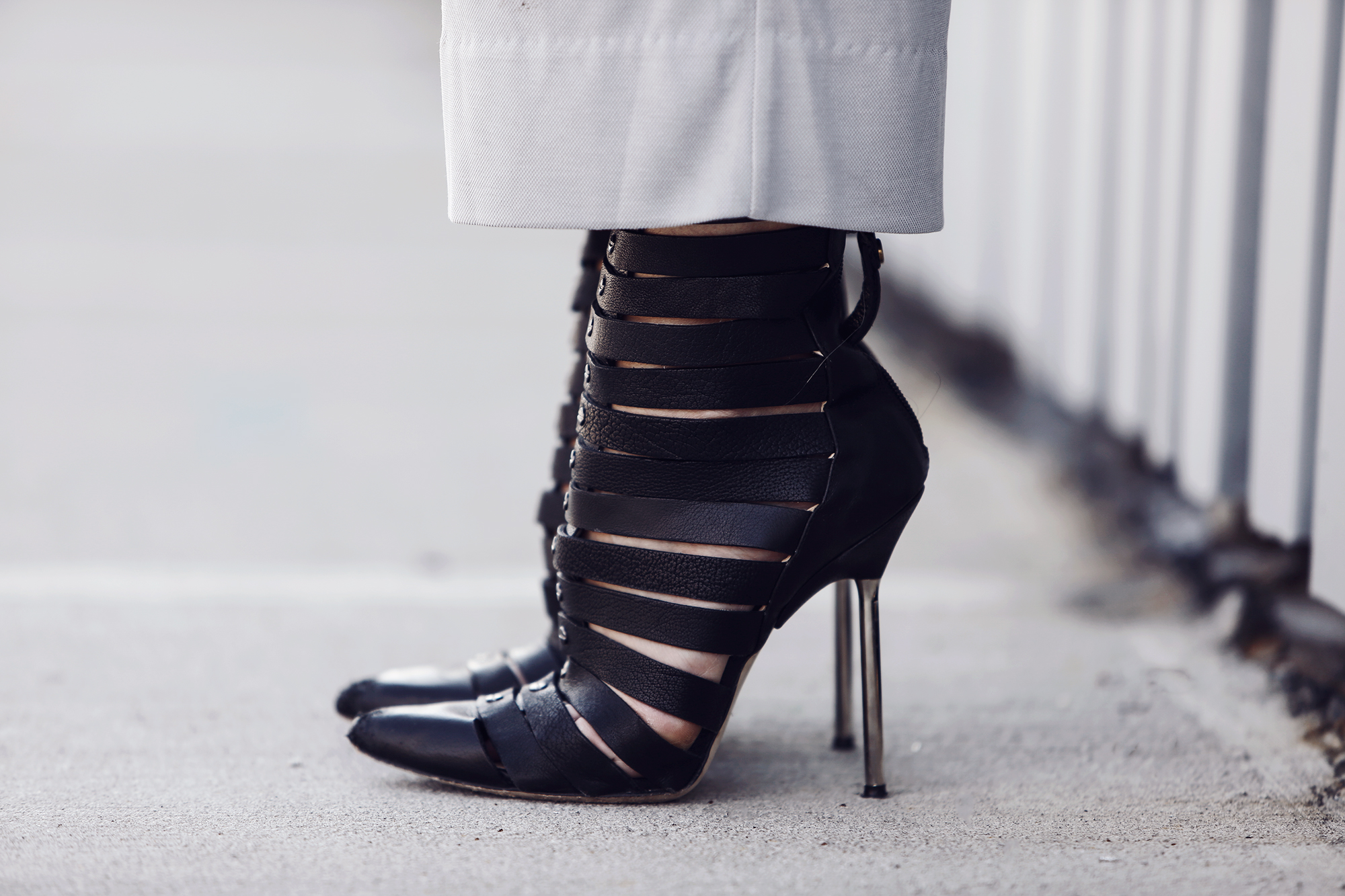 Street Style from New York, Brooklyn during Fashion Week | Masha Sedgwick is wearing a grey jumpsuit from By Malene Birger, a silver Mulberry bag and shoes from Diesel