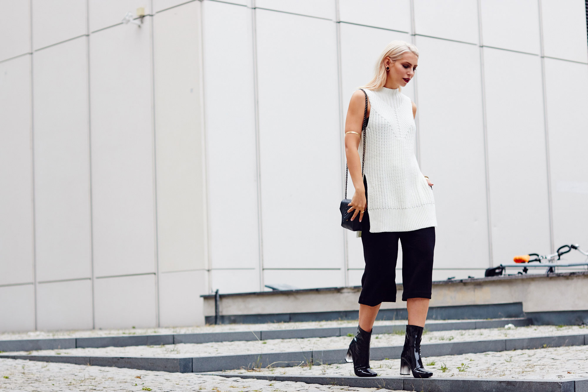 Street style from Berlin / Germany via Masha Sedgwick
check the fashion blogh for more details