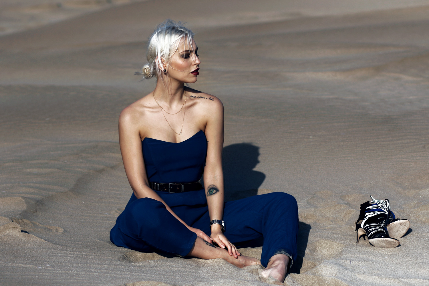 view more details on my blog | wearing a blue, strapless jumpsuit at the beach | 5 Preview | Sergio Rossi | Outfit, Fashion, Beach, Editorial