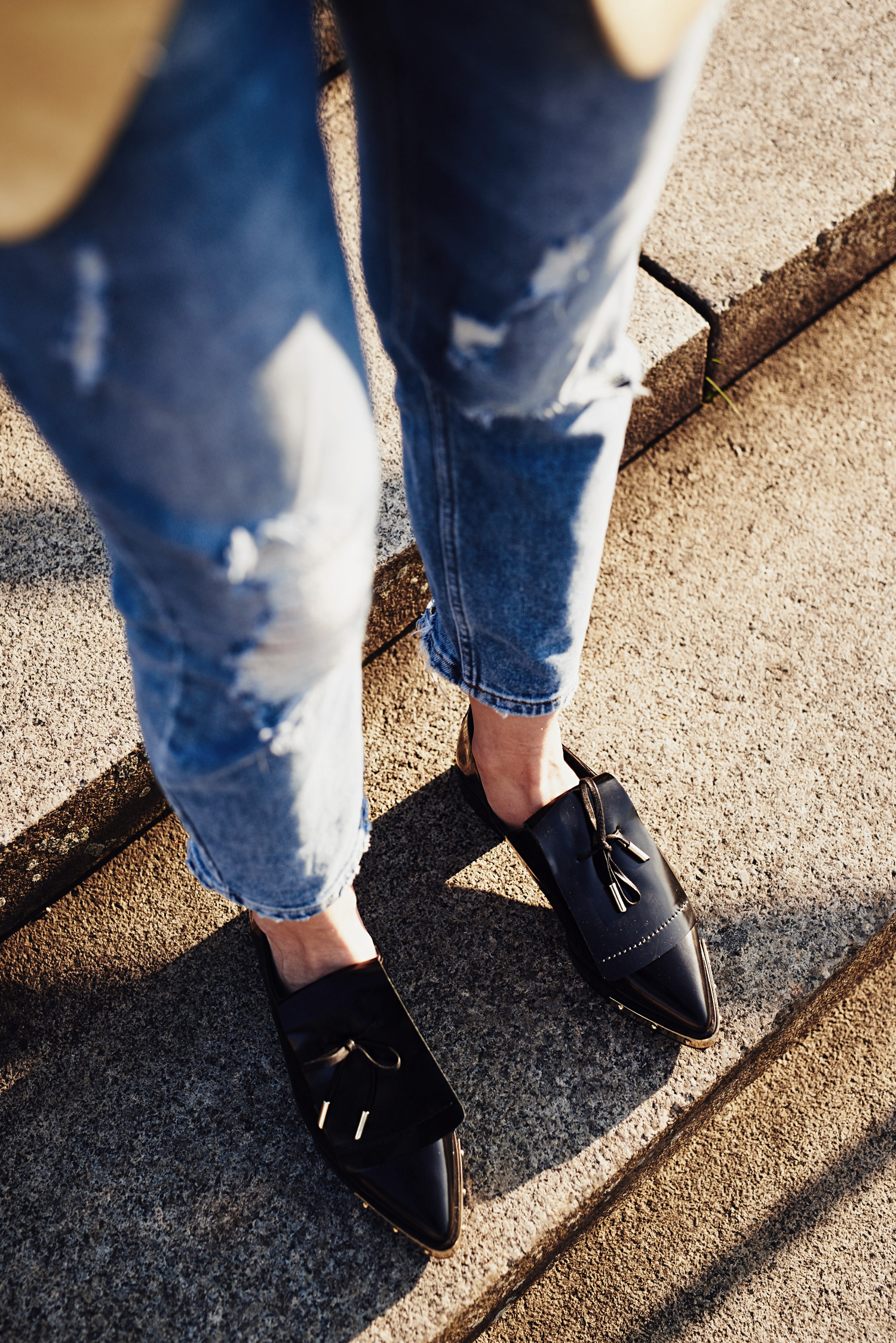 view more details on my blog | featuring Melampo, Uterqüe, Marni | Silvester, New Years Eve shiny, golden blazer