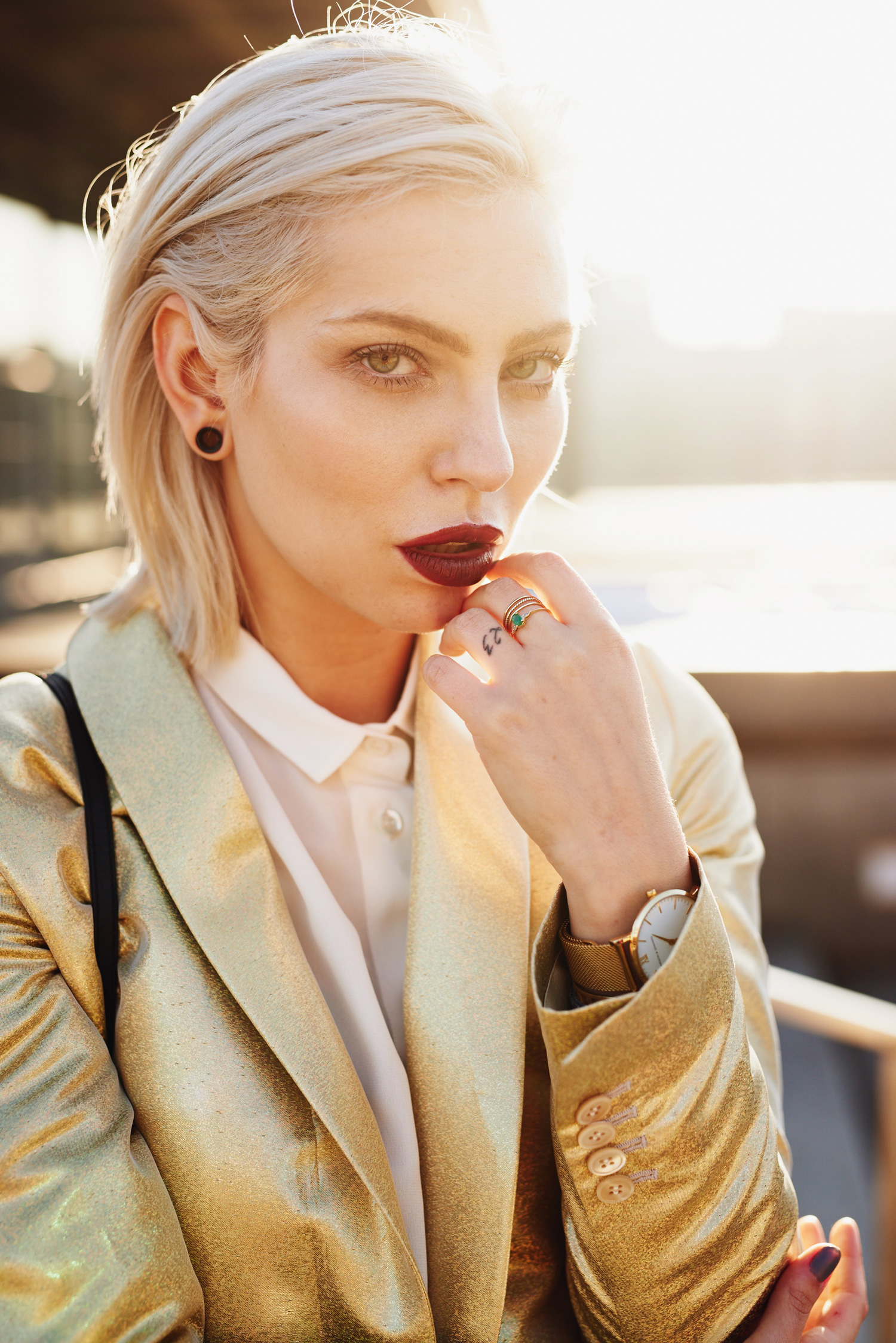 view more details on my blog | featuring Melampo, Uterqüe, Marni | Silvester, New Years Eve shiny, golden blazer