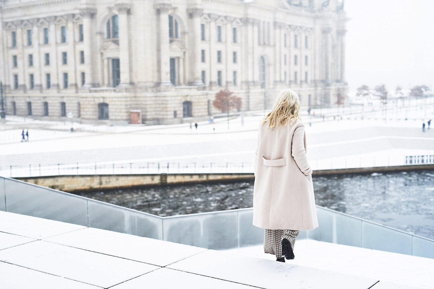 view more details on my blog | #allwhiteeverything | my Berlin Fashion Week outfit | street style