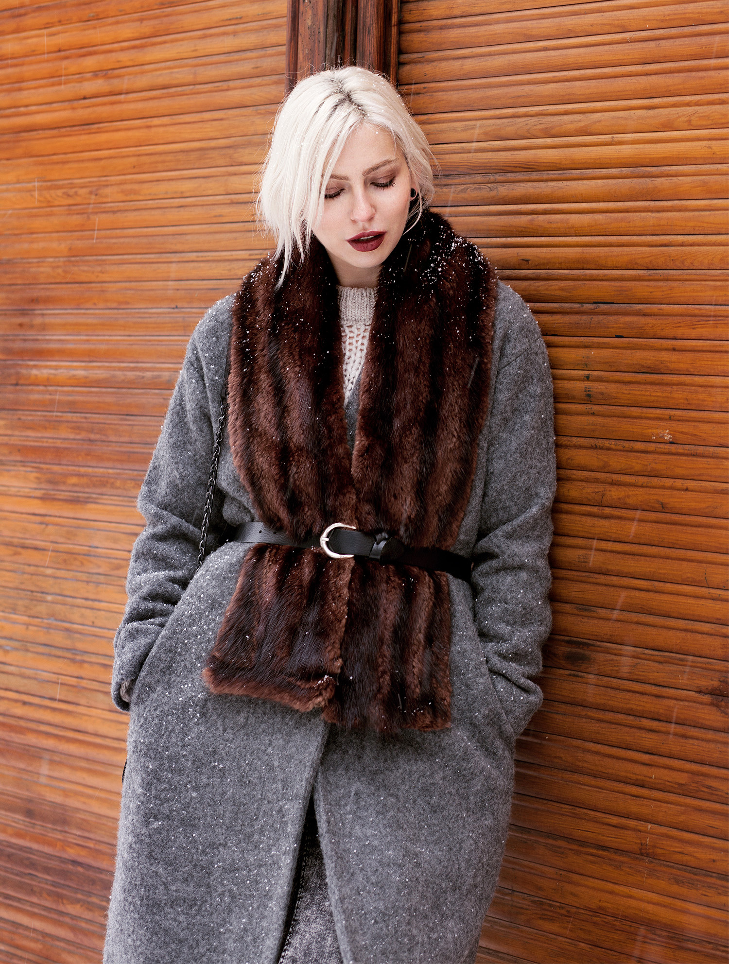 view more details on my blog | wearing boots from Stuart Weizman, fake fur, a snakeprint bag from rag & bone and a grey coat | winter street style | outfit