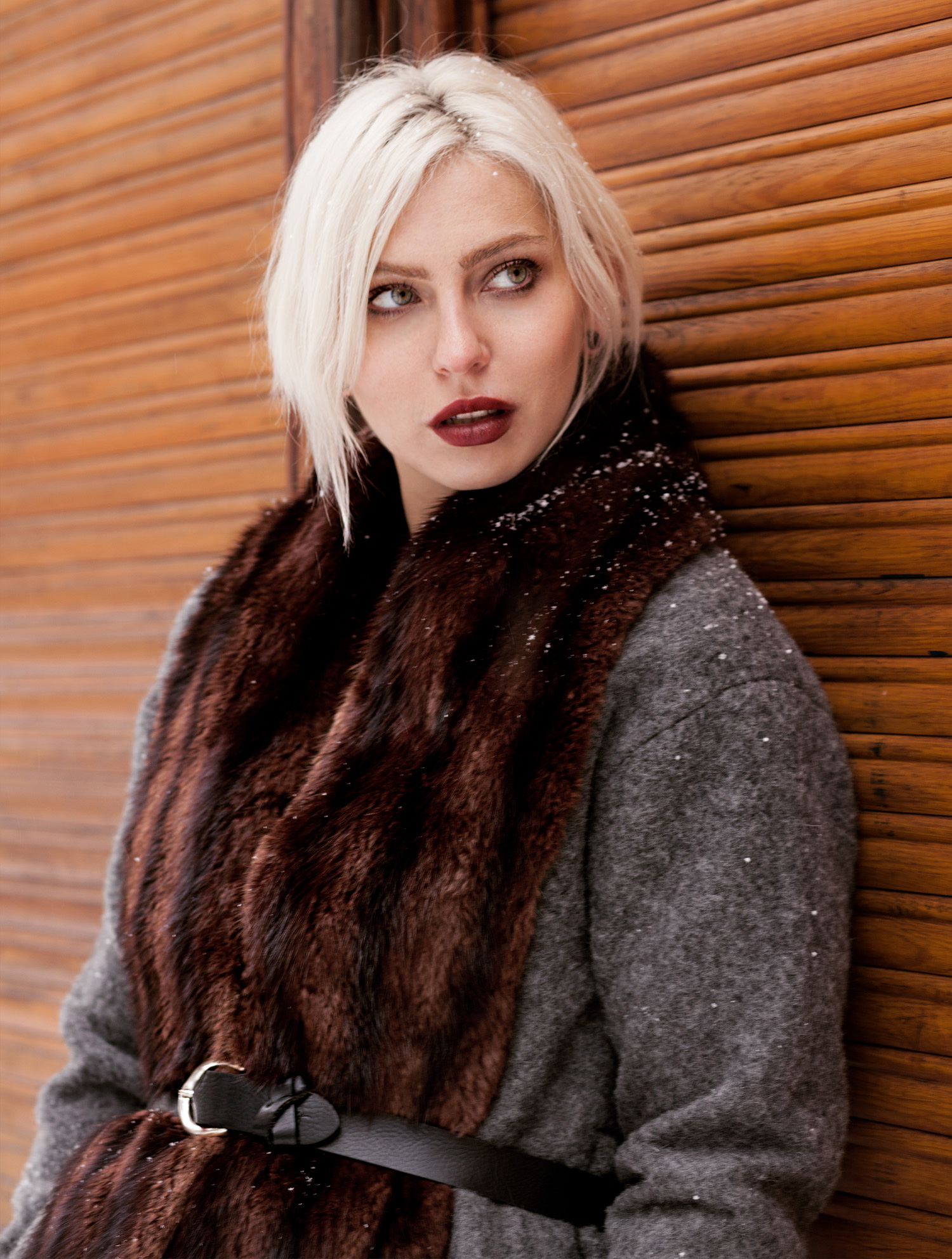 view more details on my blog | wearing boots from Stuart Weizman, fake fur, a snakeprint bag from rag & bone and a grey coat | winter street style | outfit