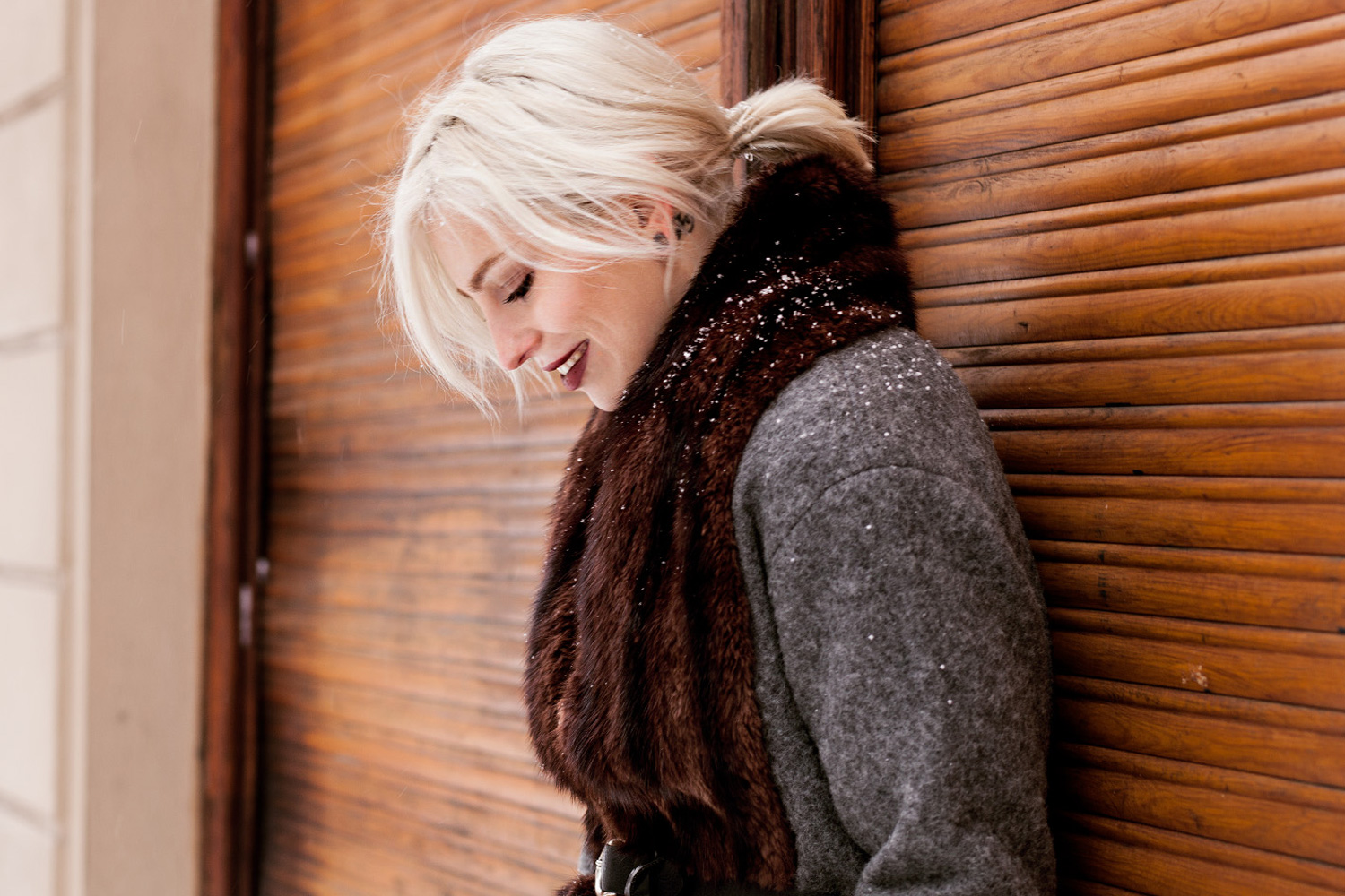 view more details on my blog | wearing boots from Stuart Weizman, fake fur, a snakeprint bag from rag & bone and a grey coat | winter street style | outfit