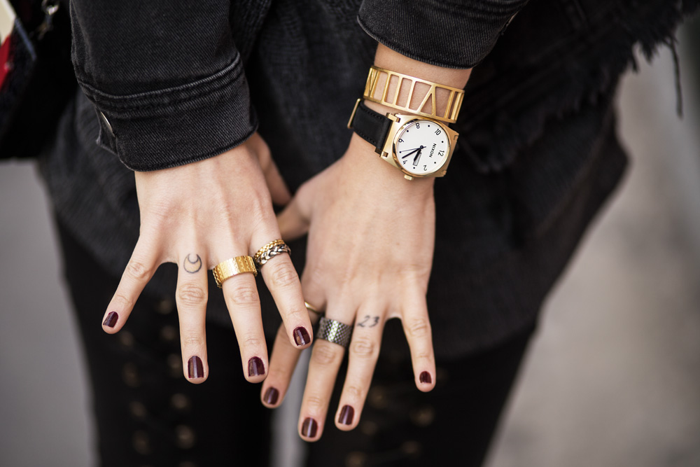 my outfit from the first day of Milan fashion week 2016 | view more details on my blog | featured: SLY010, H&M trend, Karl Lagerfeld Robot bag, laced up leather pants | grunge, all black