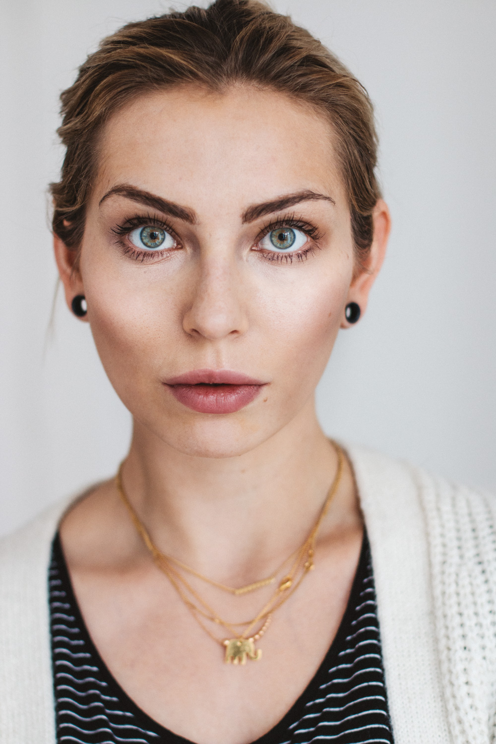 The natural look | find more details on my blog | Editorial | blue / green eyes