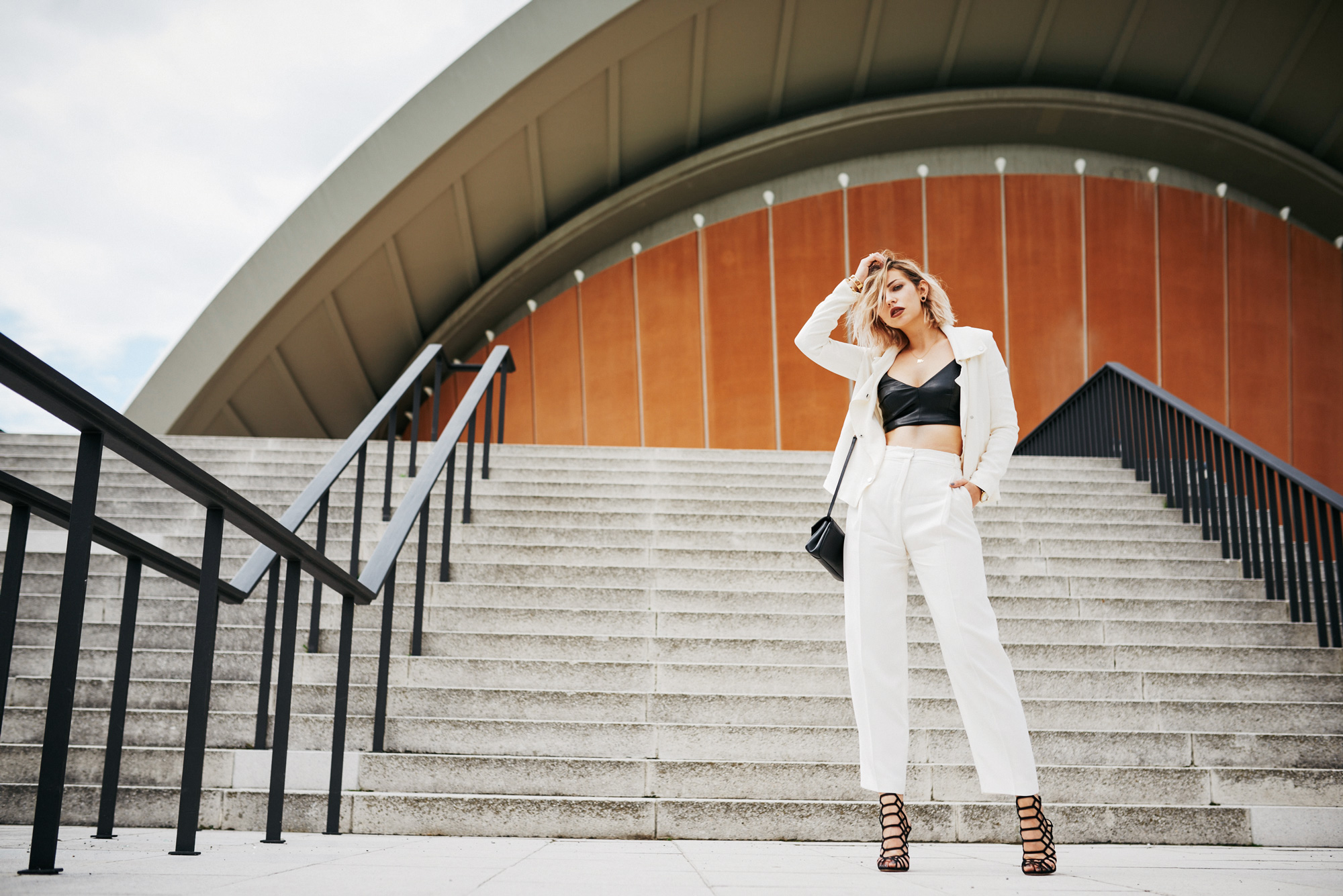 Fashion Week Berlin Outfit | white Hugo Boss Two Piece | find more pictures on my blog | Location: Haus der Kulturen der Welt, Berlin