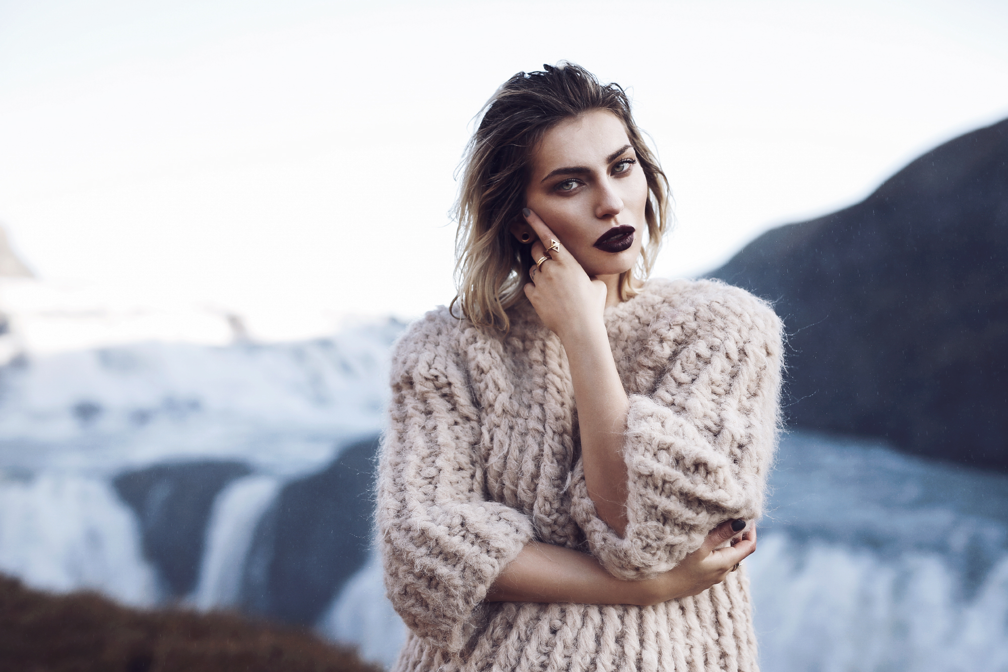 Waterfall in Iceland | Editorial Fashion Shooting for mybestbrands | style: feminine, melancholic, winter princess