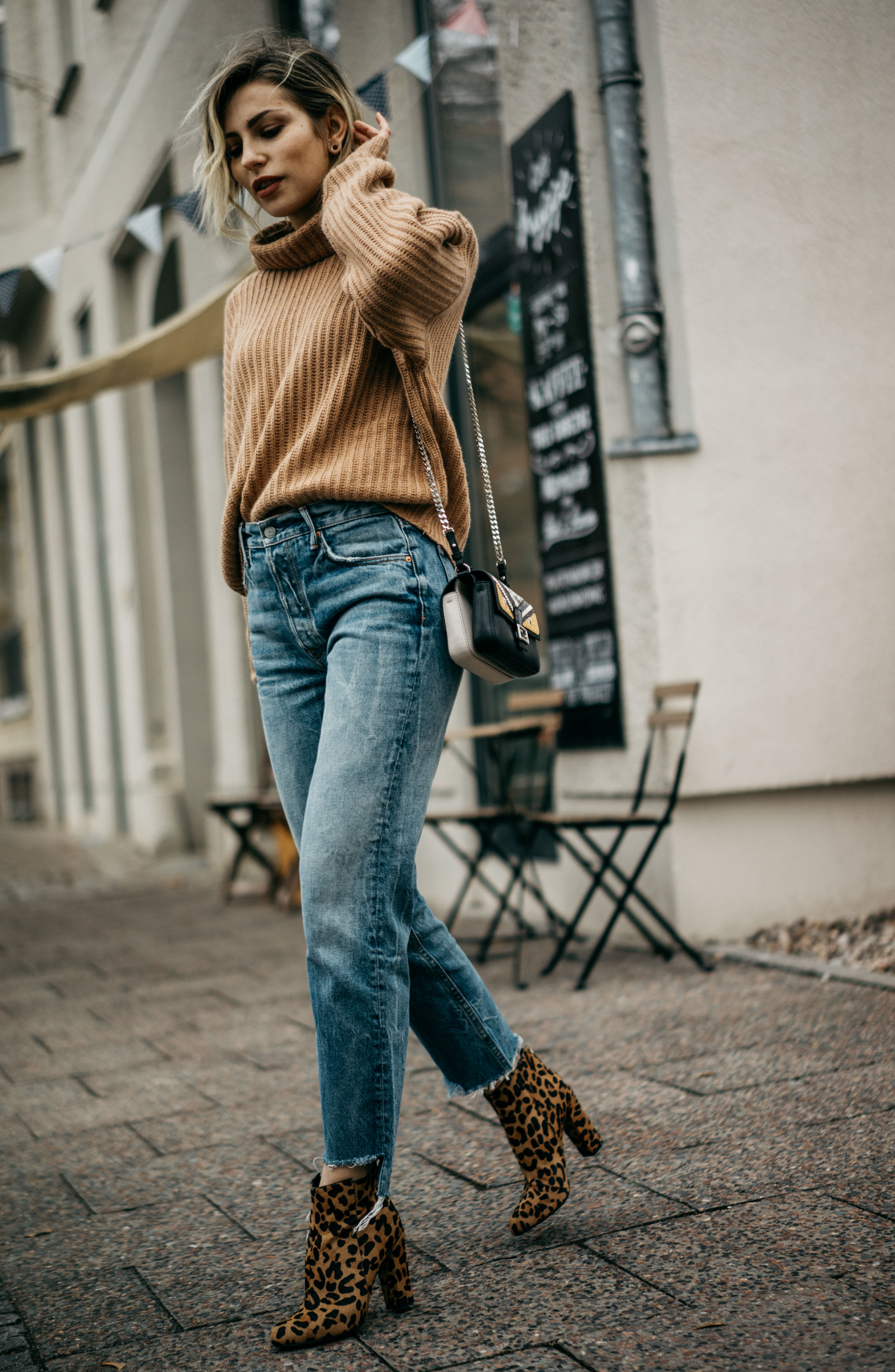 Masha Sedgwick | Blog | Germany Berlin | Self perception | revolve | outfit