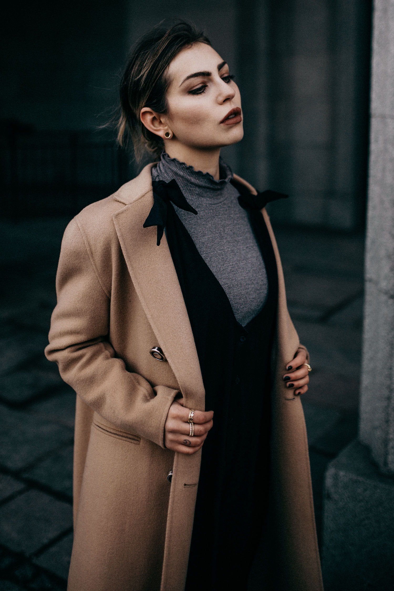 How to wear a summer dress in winter | location: The Royal Palace in Stockholm | labels: Pinko, Nobi Talai, Topshop, Anya Hindmarch, 3.1 Phillip Lim