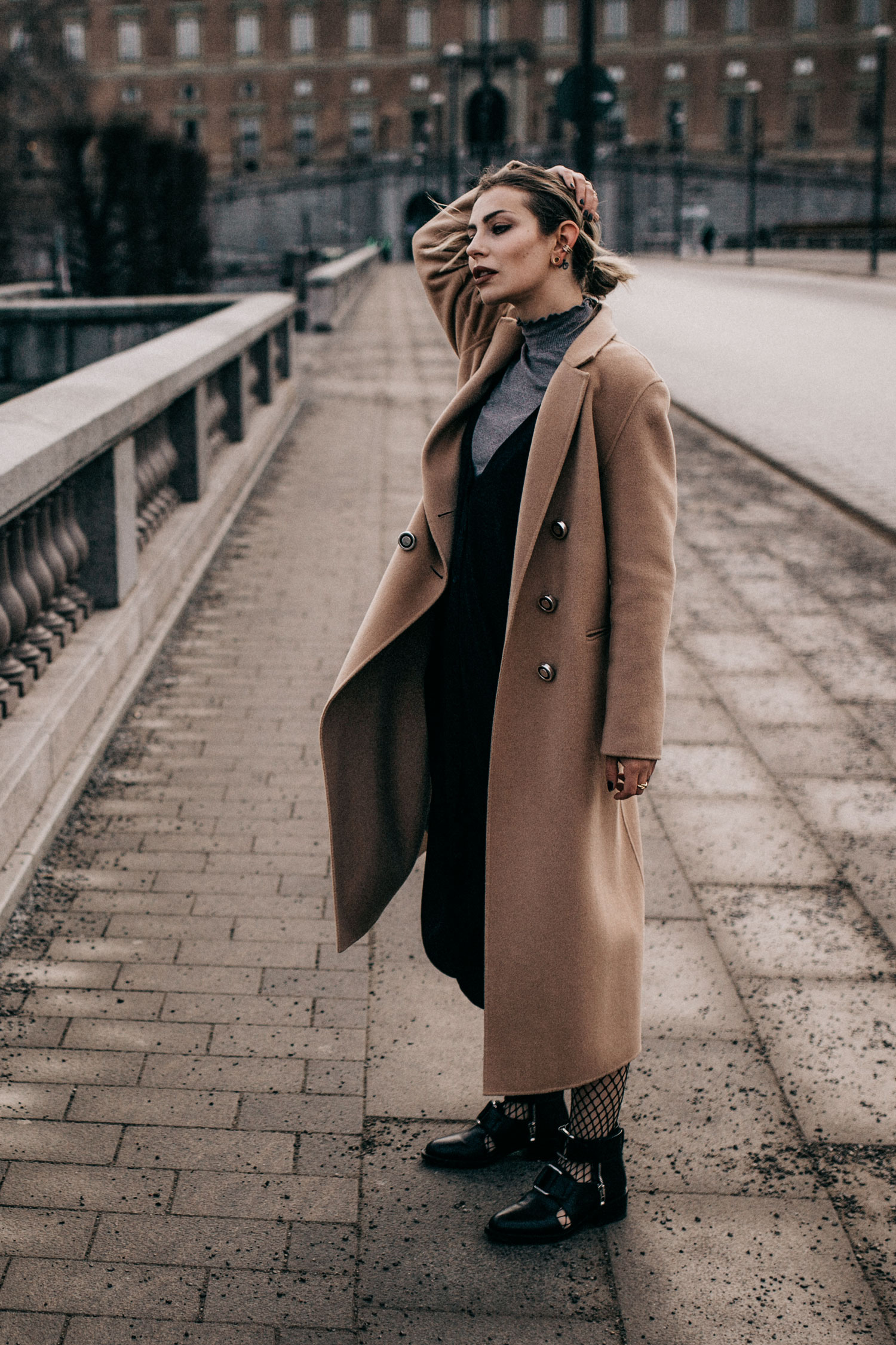 How to wear a summer dress in winter | location: The Royal Palace in Stockholm | labels: Pinko, Nobi Talai, Topshop, Anya Hindmarch, 3.1 Phillip Lim