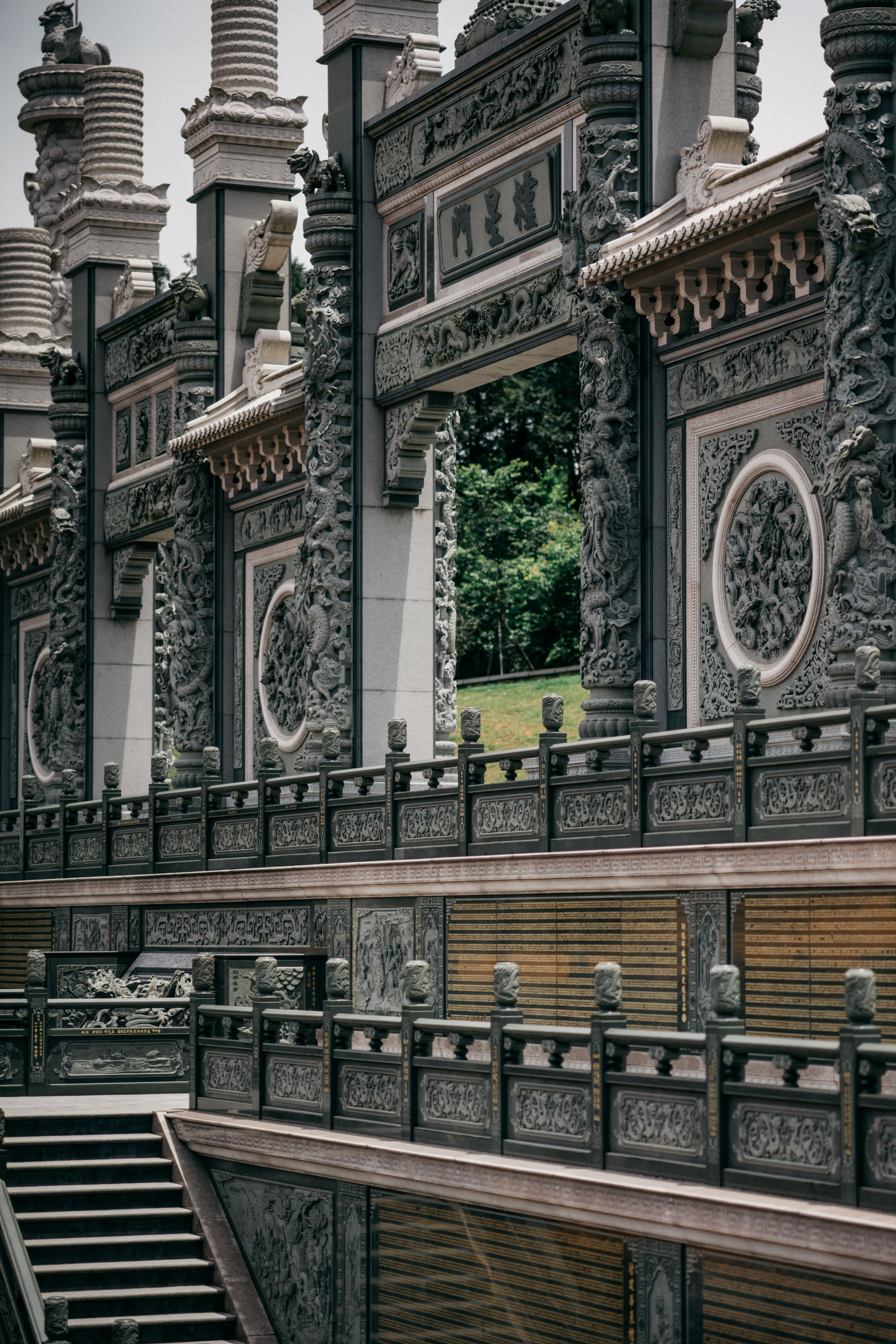 Meine Reise nach Taiwan | 11 Dinge, die ihr unbedingt machen solltet | Sehenswürdigkeiten | Reisebericht | besonders & speziell | Reiseführer | Konfuzius Wenwu Tempel | Sonne Mond See