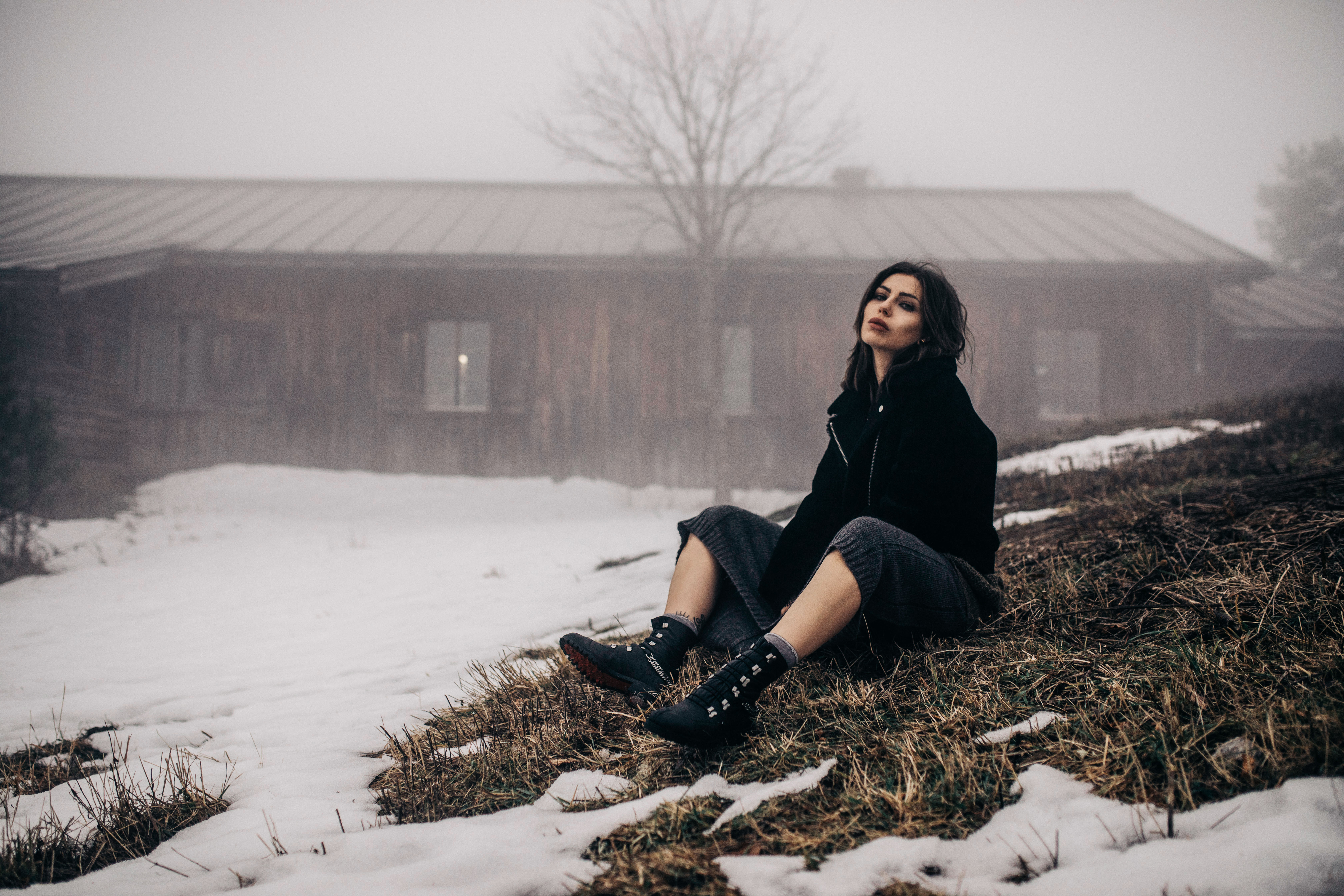 column about time | location: Königsberger See, Bavaria, Germany, Austria, mountains, nature, winter | fashion editorial shooting | generation Y