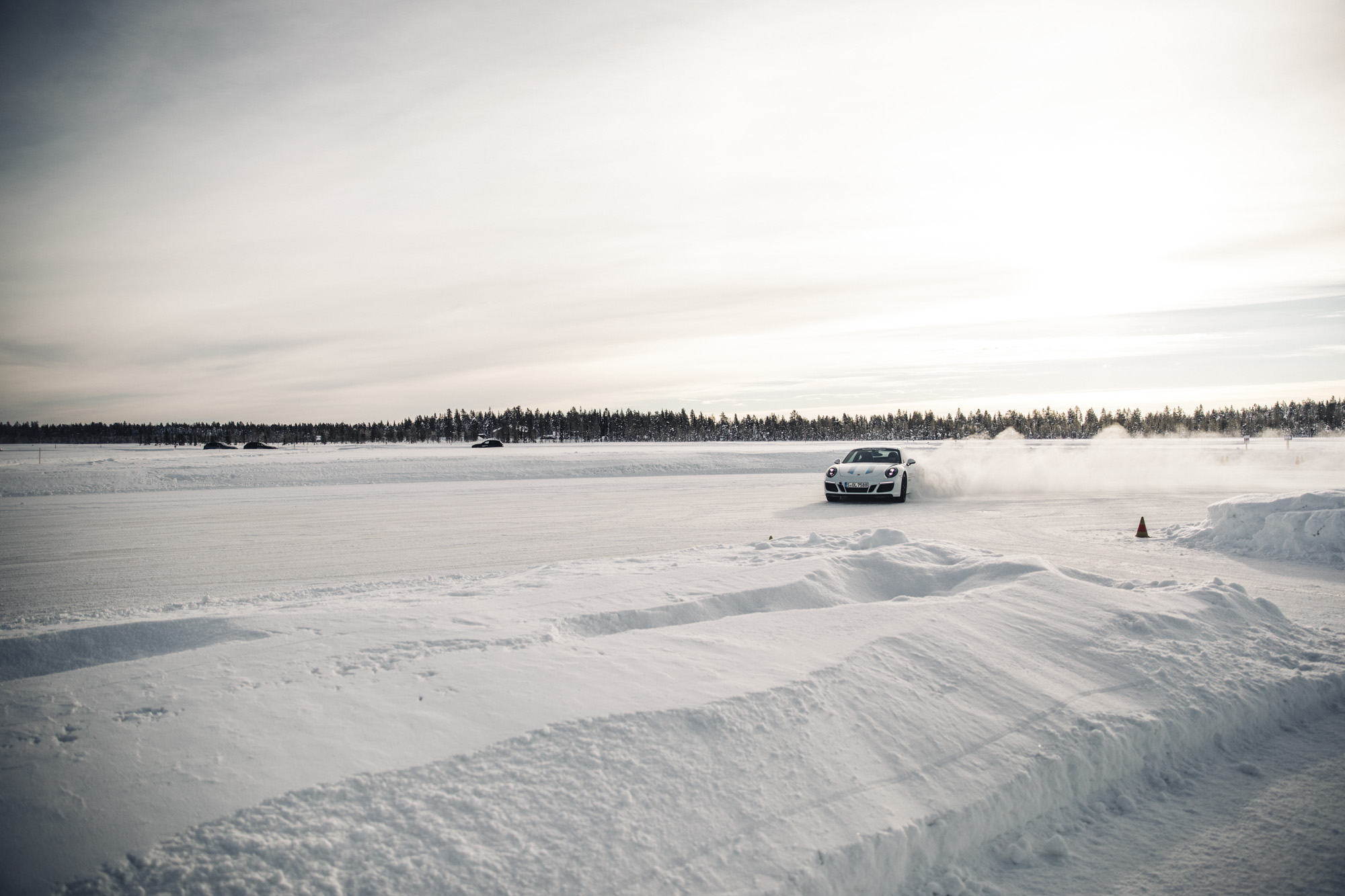 Porsche Ice Experience in Levi, North Finland | 911, Carrera, Panamera, 718 | Drifting | driving safety training