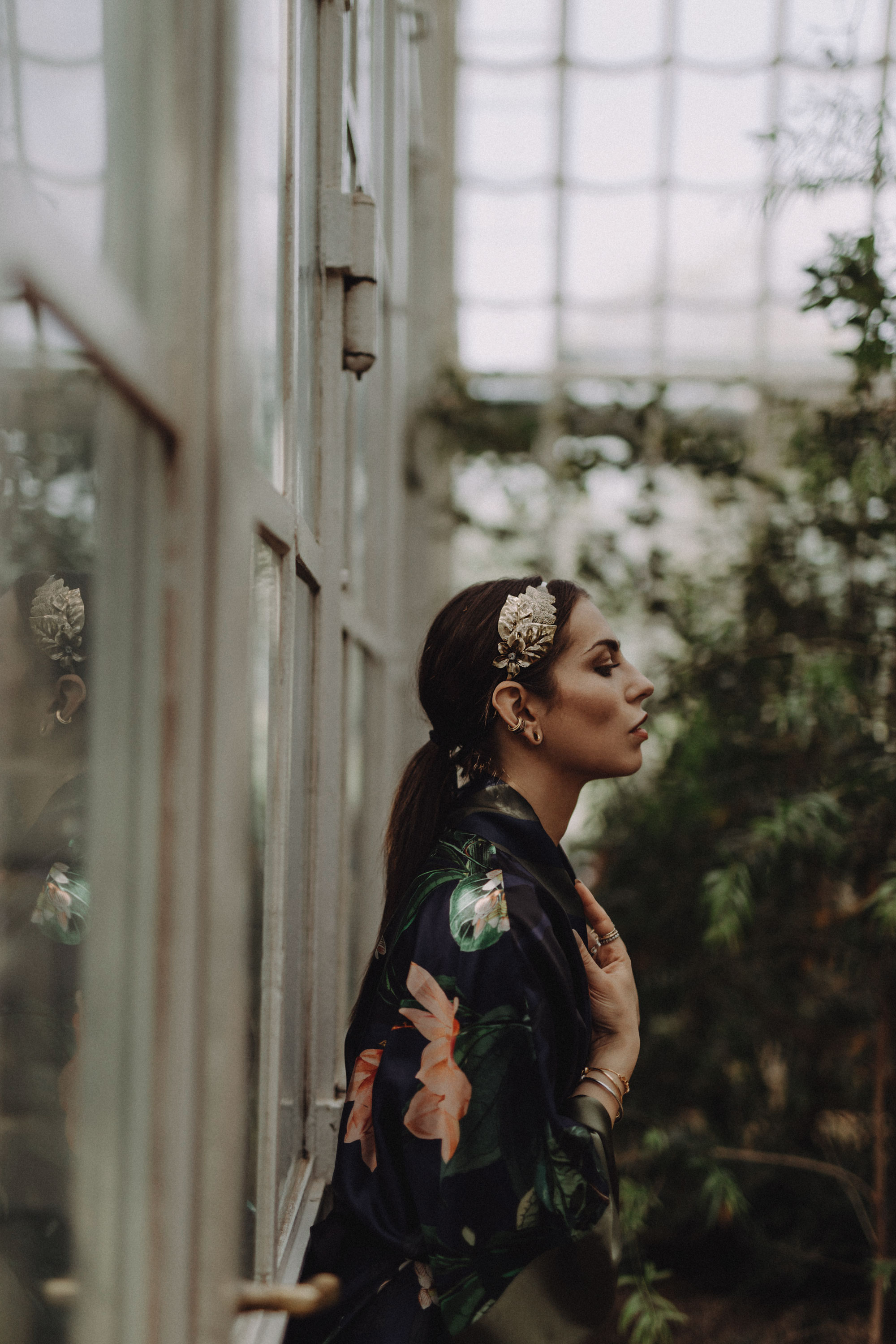 Greenery | Happy | Botanical Garden | Fashion | Style | Blogger | Masha Sedgwick | floral | summer | spring | dress | outfit | look | inspiration | editorial photography | Vienna | Austria | Palm house | dress