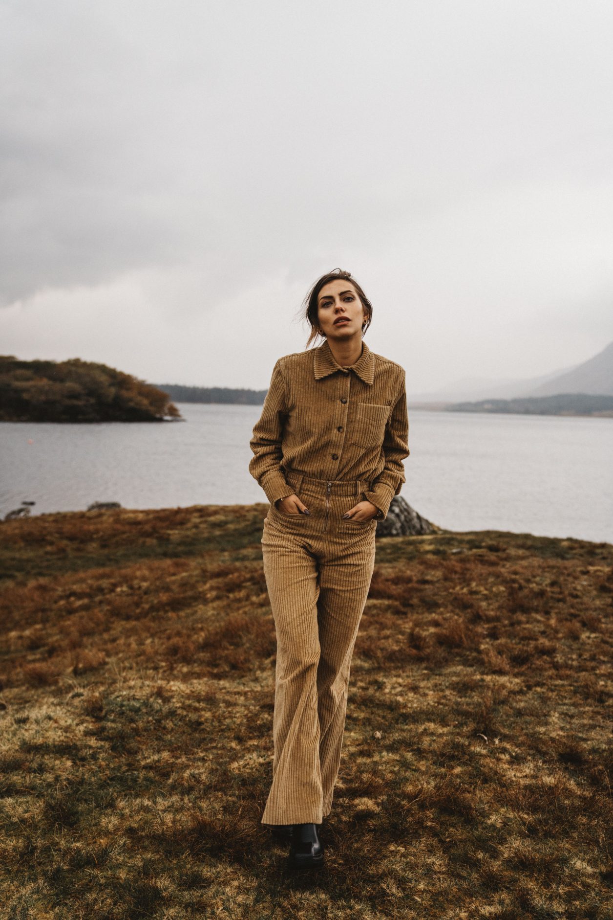 Fashion Editorial in Ireland | beige corduroy two piece from Gestuz | style: moody, dark, edgy, comfy, nature, wild, emotional, portrait