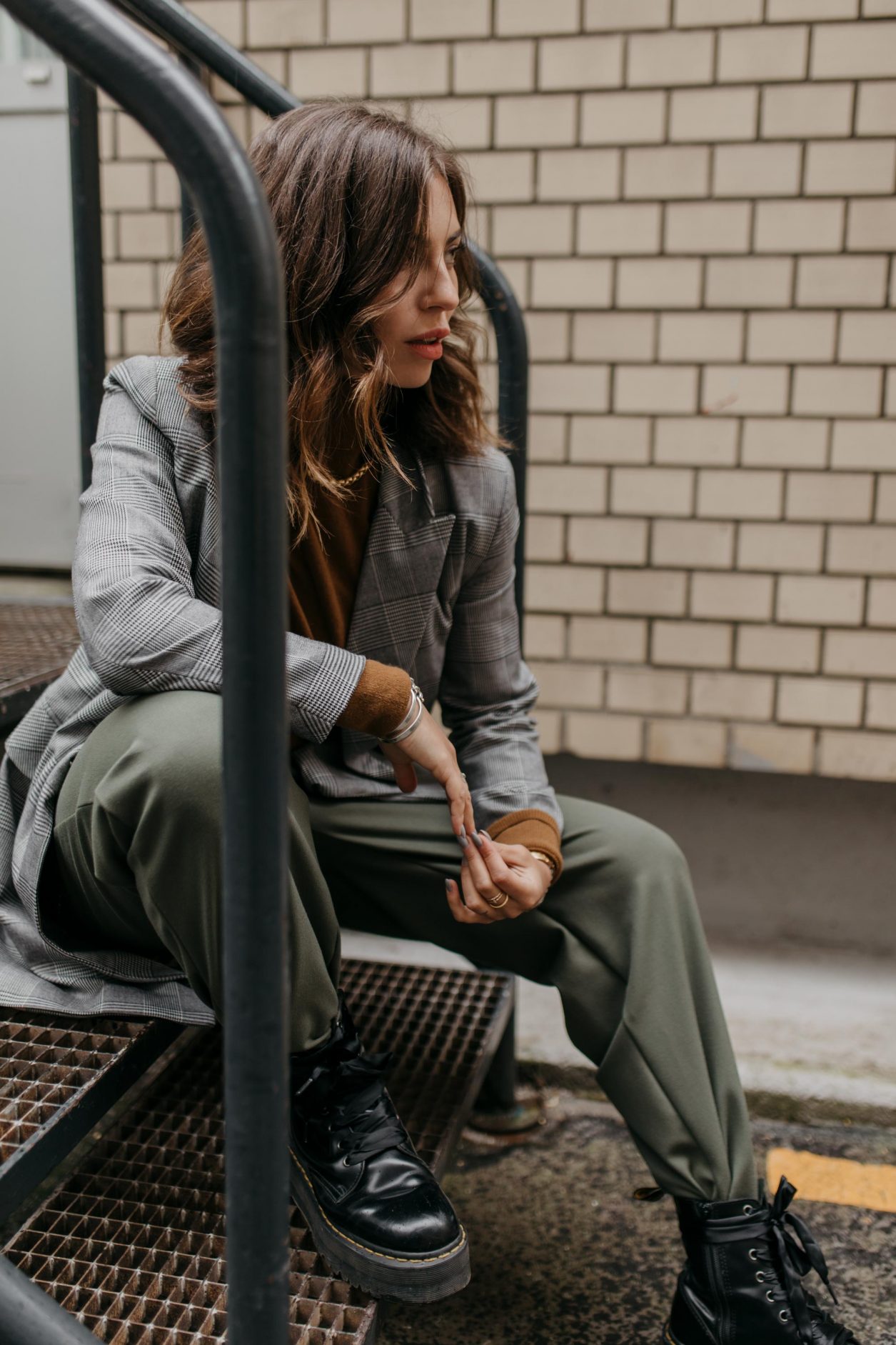 Streetstyle by Masha Sedgwick | Fashion blogger from Berlin, Germany | Everyday outfit inspiration, business casual looks, minimalistic, effortless cool | Outfit: grey checked Topshop blazer, mustard brown Uniqlo roll-neck,
khaki green military Munthe pants, 
black leather Dr.Martens boots #ootd