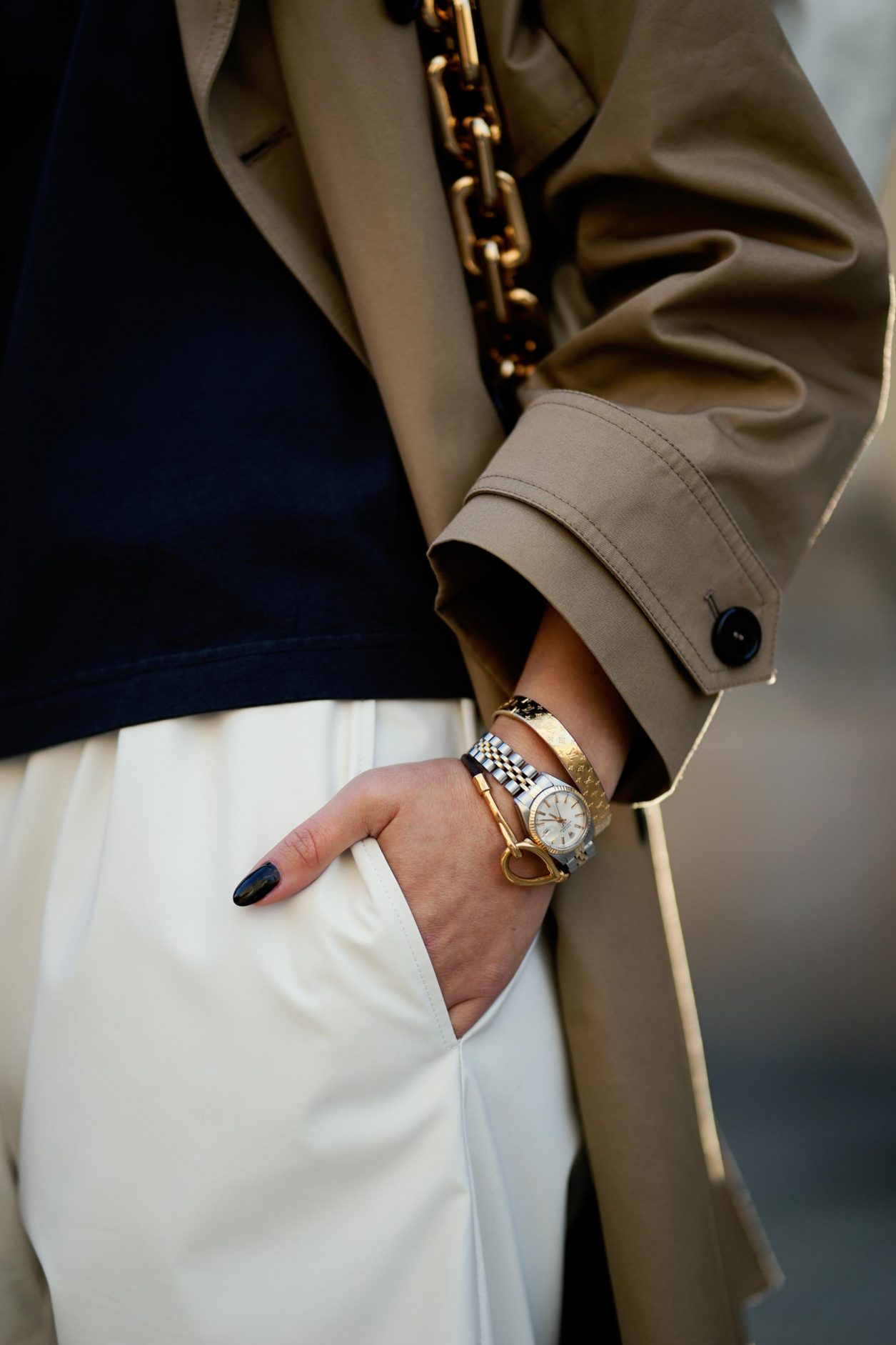 Streetstyle by Masha Sedgwick | Fashion blogger from Berlin, Germany | Accessoires inspiration: Hermes bracelet, vintage Rolex
