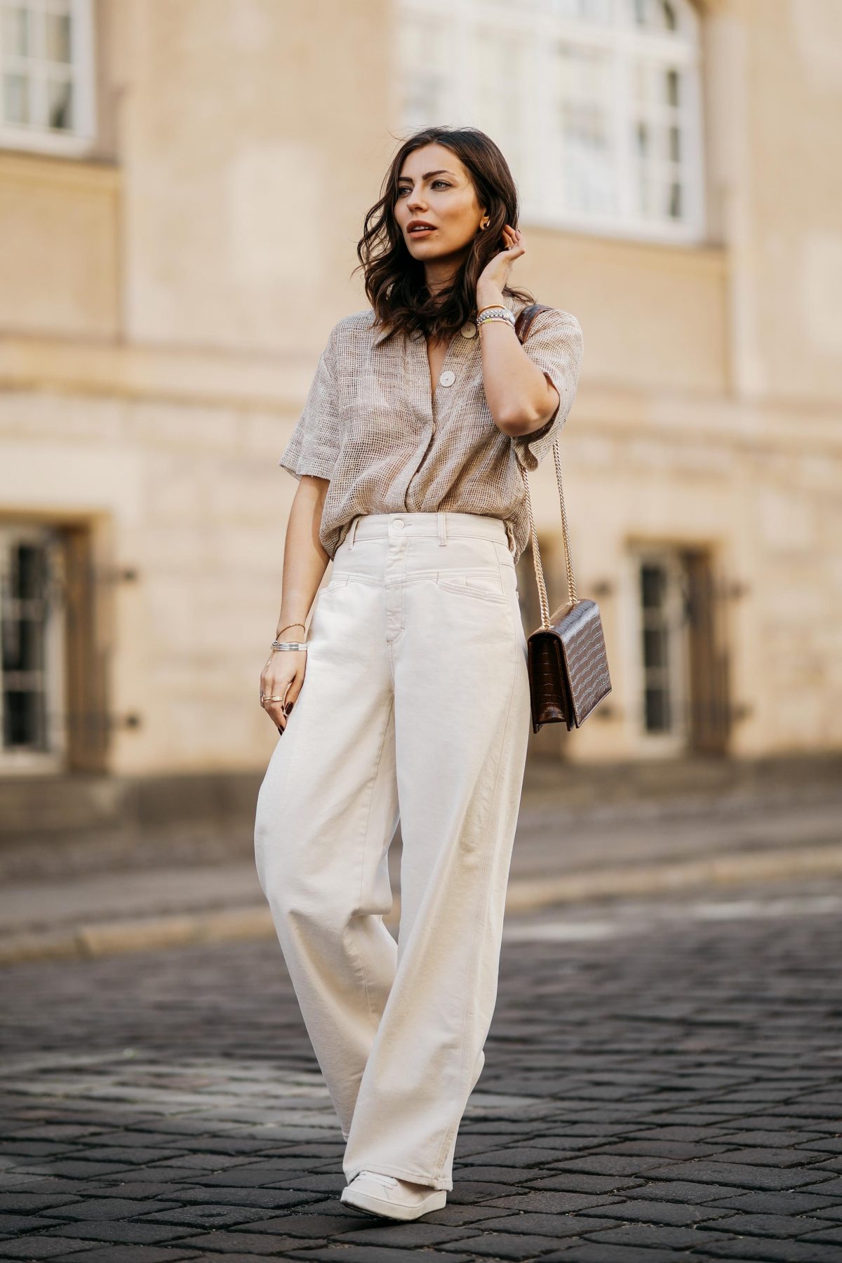 The Wide White Jeans