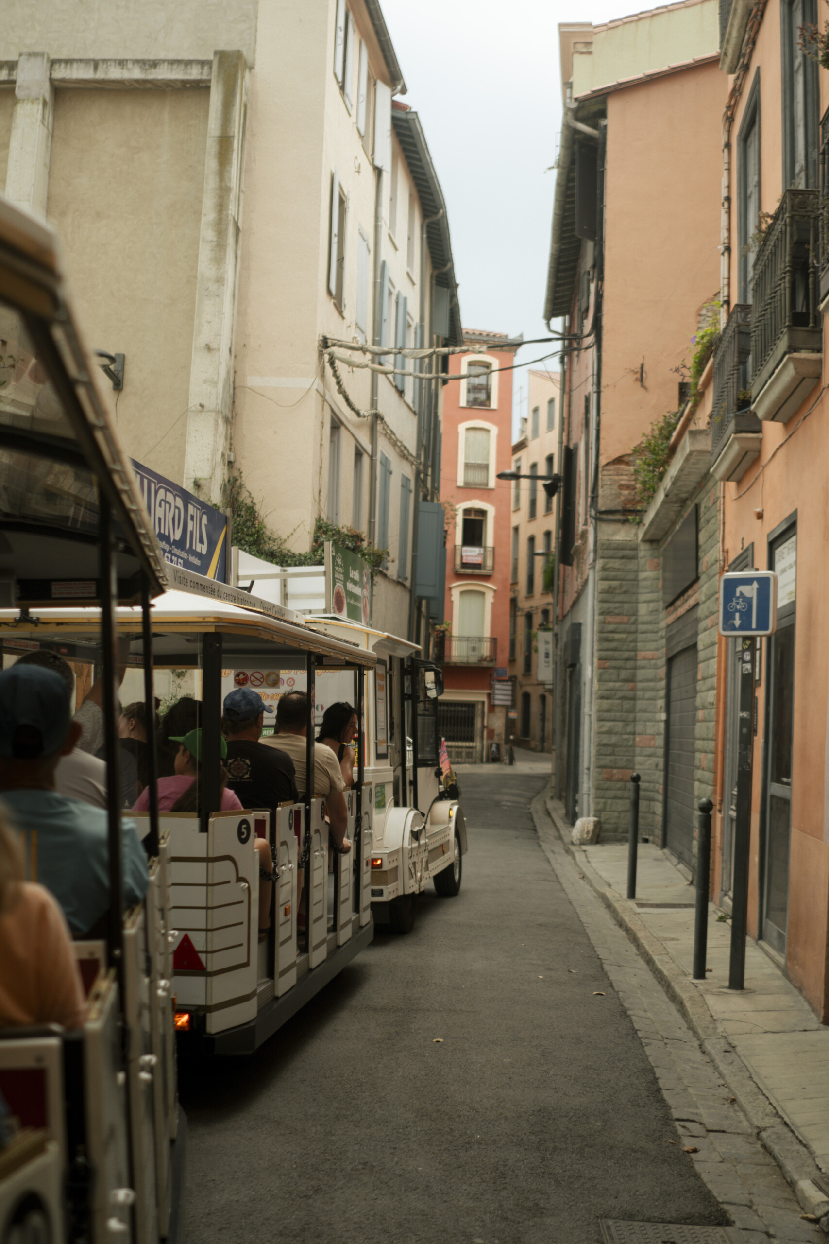 Le Petit Train in der Altstadt von Perpignan